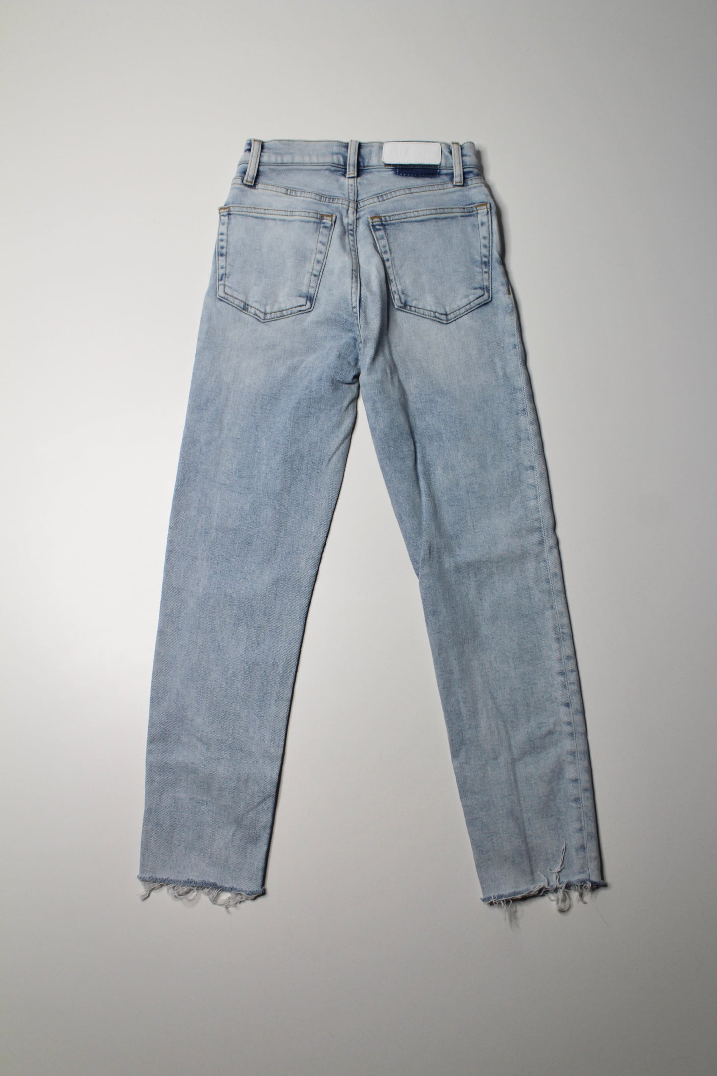 Aritzia RE/DONE light wash skinny jeans, size 25 (26”)