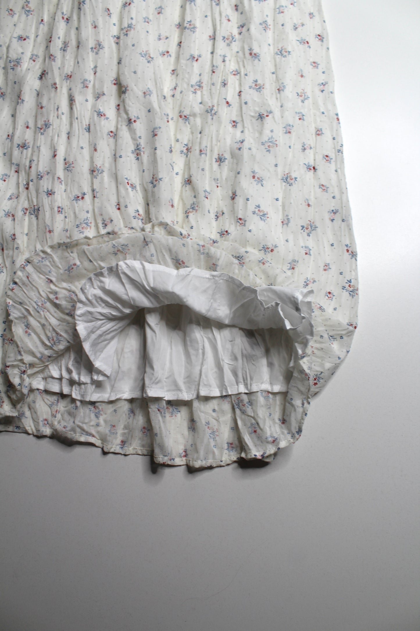 Missa Masa white floral crinkle skirt, one size