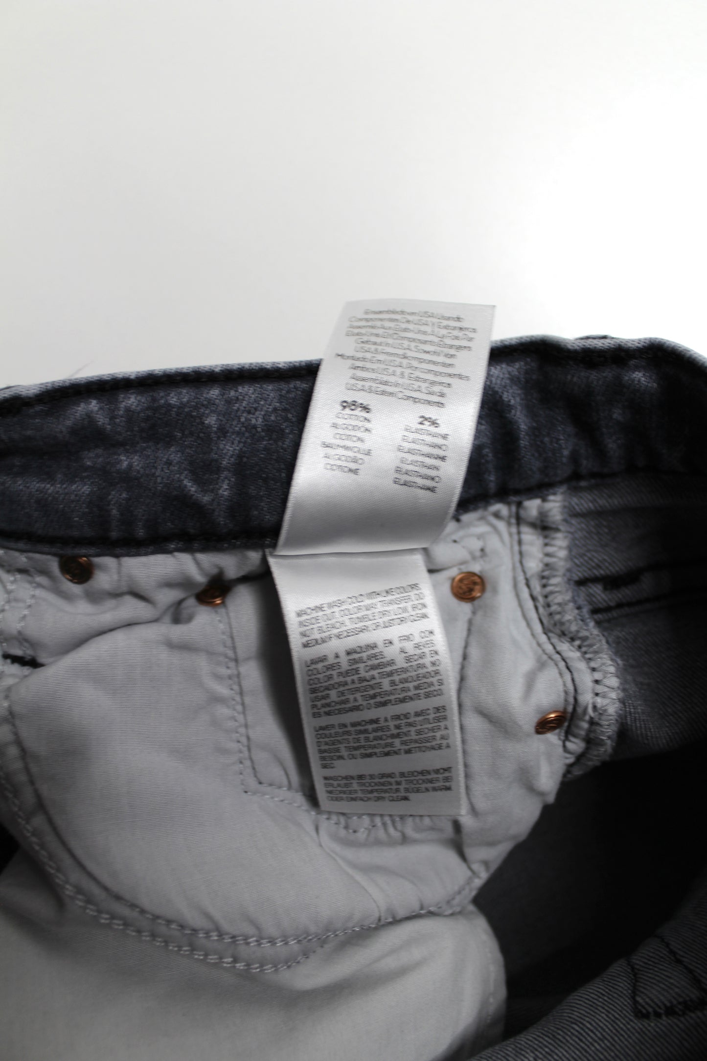Mother static ‘the tomcat ankle fray’ denim, size 27 (26”)