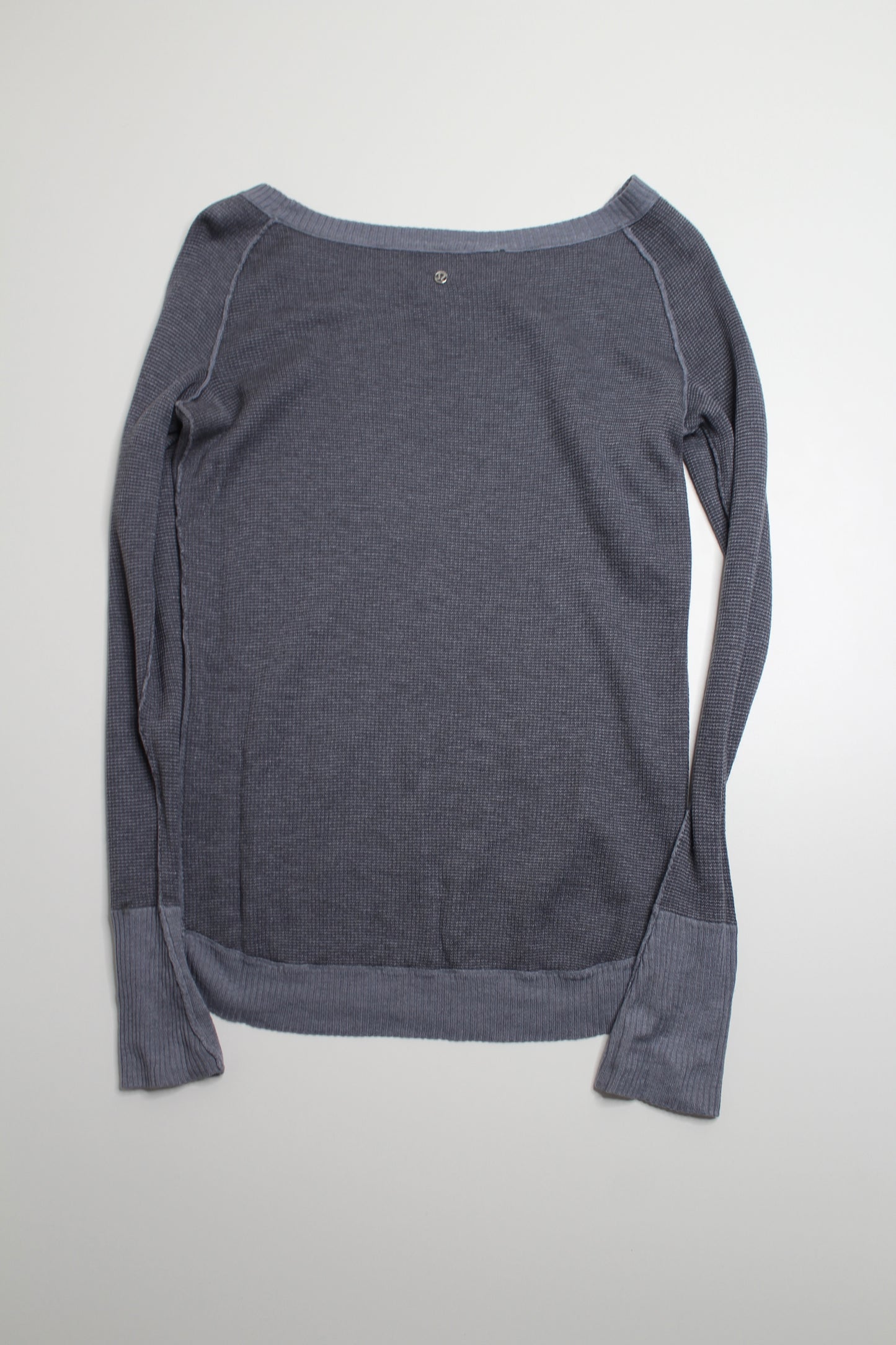 Lululemon grey reversible chai time sweater, no size. Fits like size 4