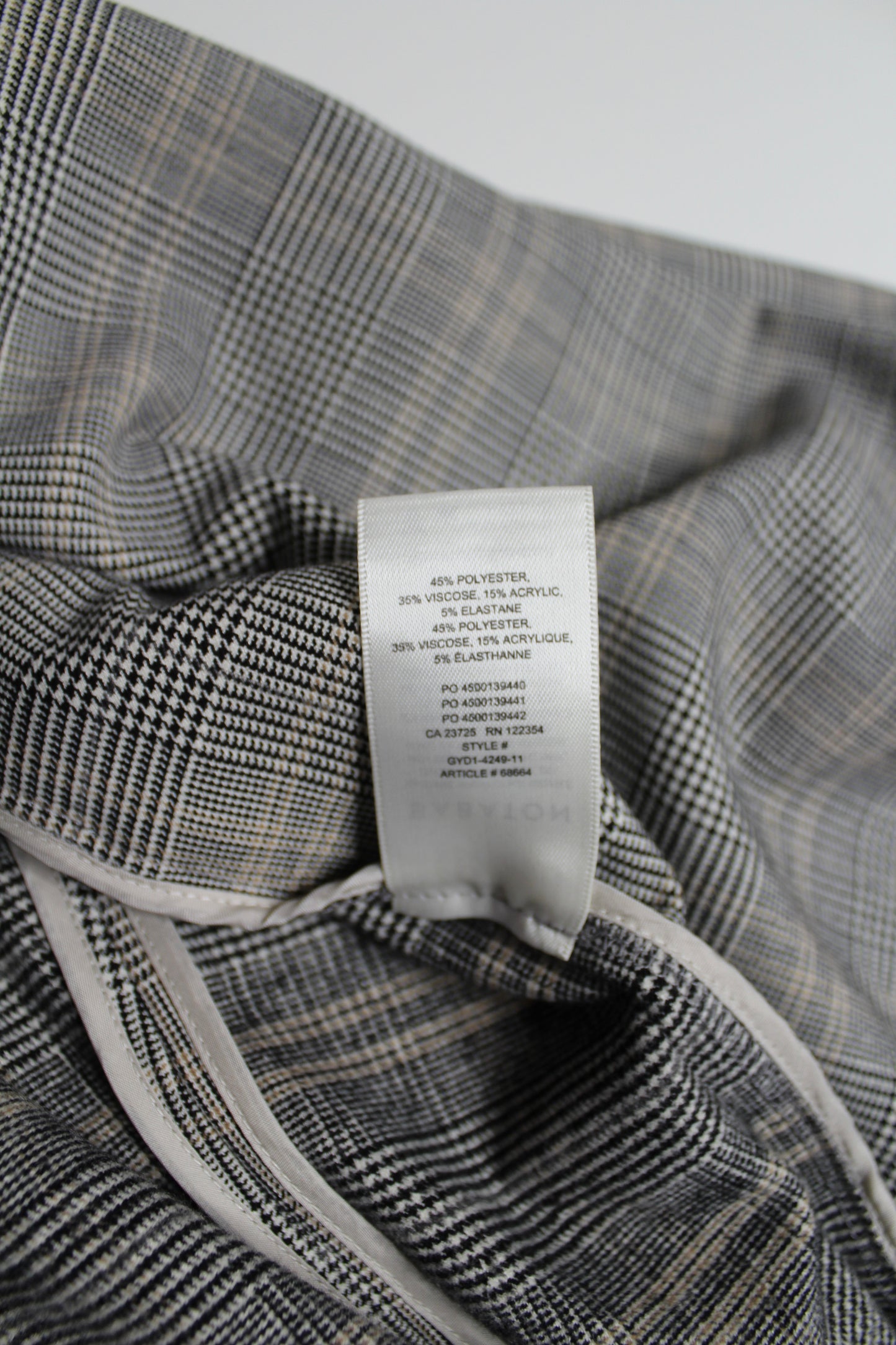 Aritzia Babaton plaid 'power' hip blazer, size 2 (was $78)