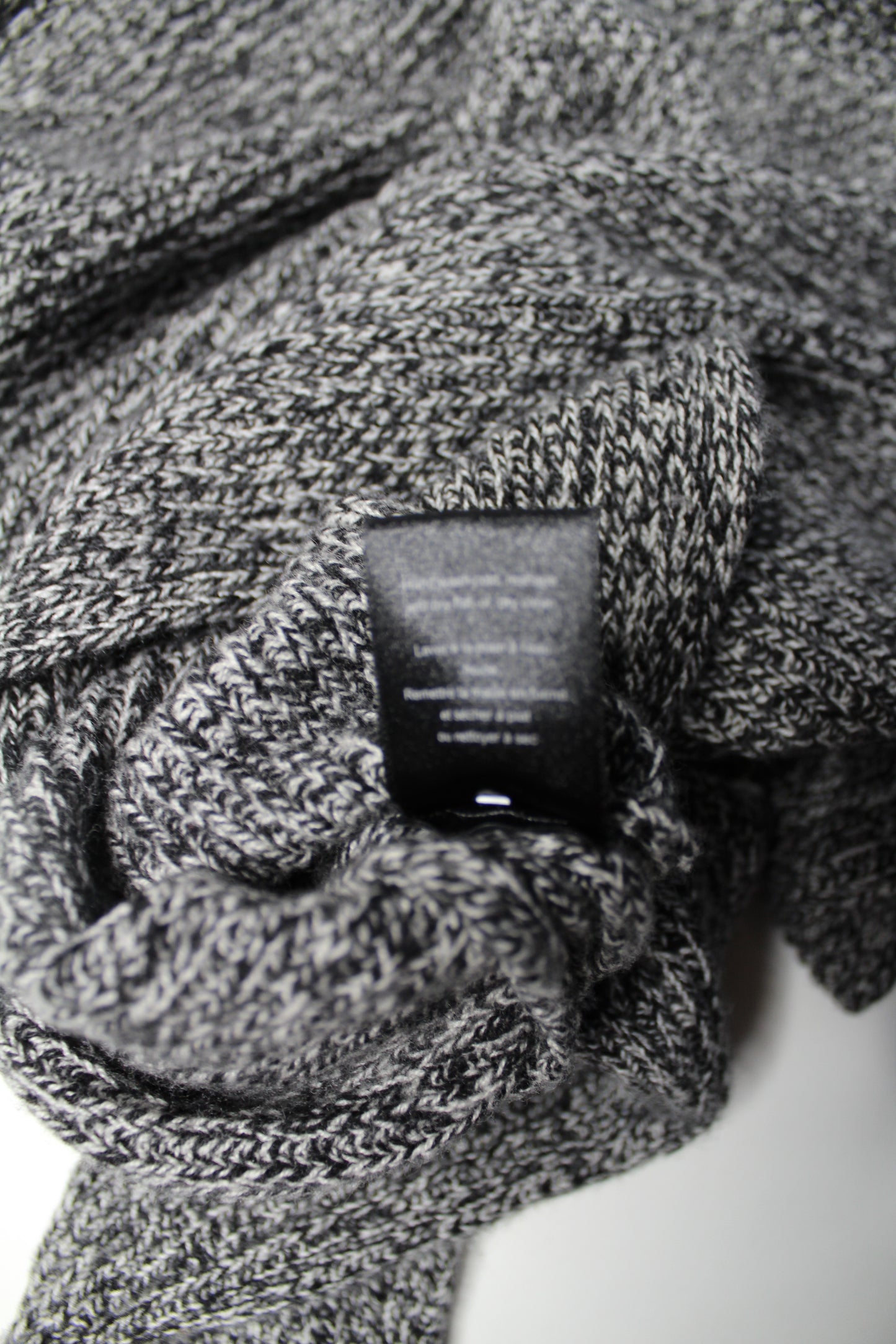 Aritzia Babaton grey sweater, size xs (loose fit)