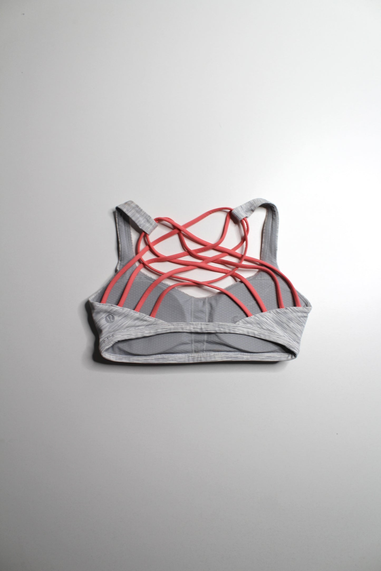 Lululemon ‘free to be wild’ bra, size 4