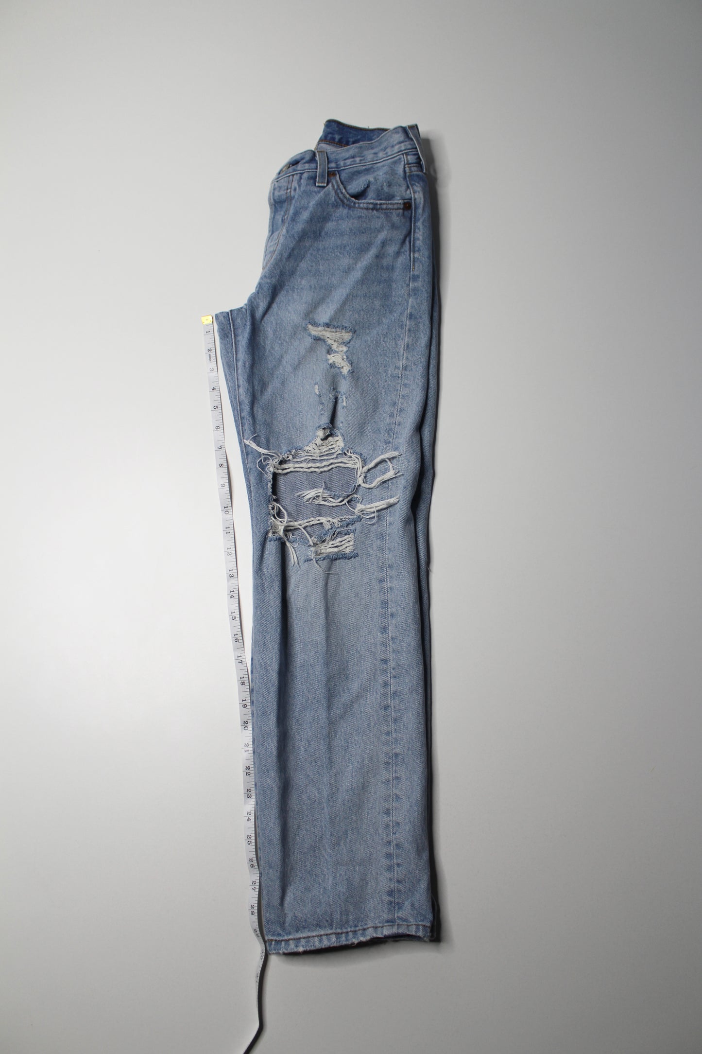 Levis distressed ‘501 90’s’ straight leg jeans, size 23 (30”)