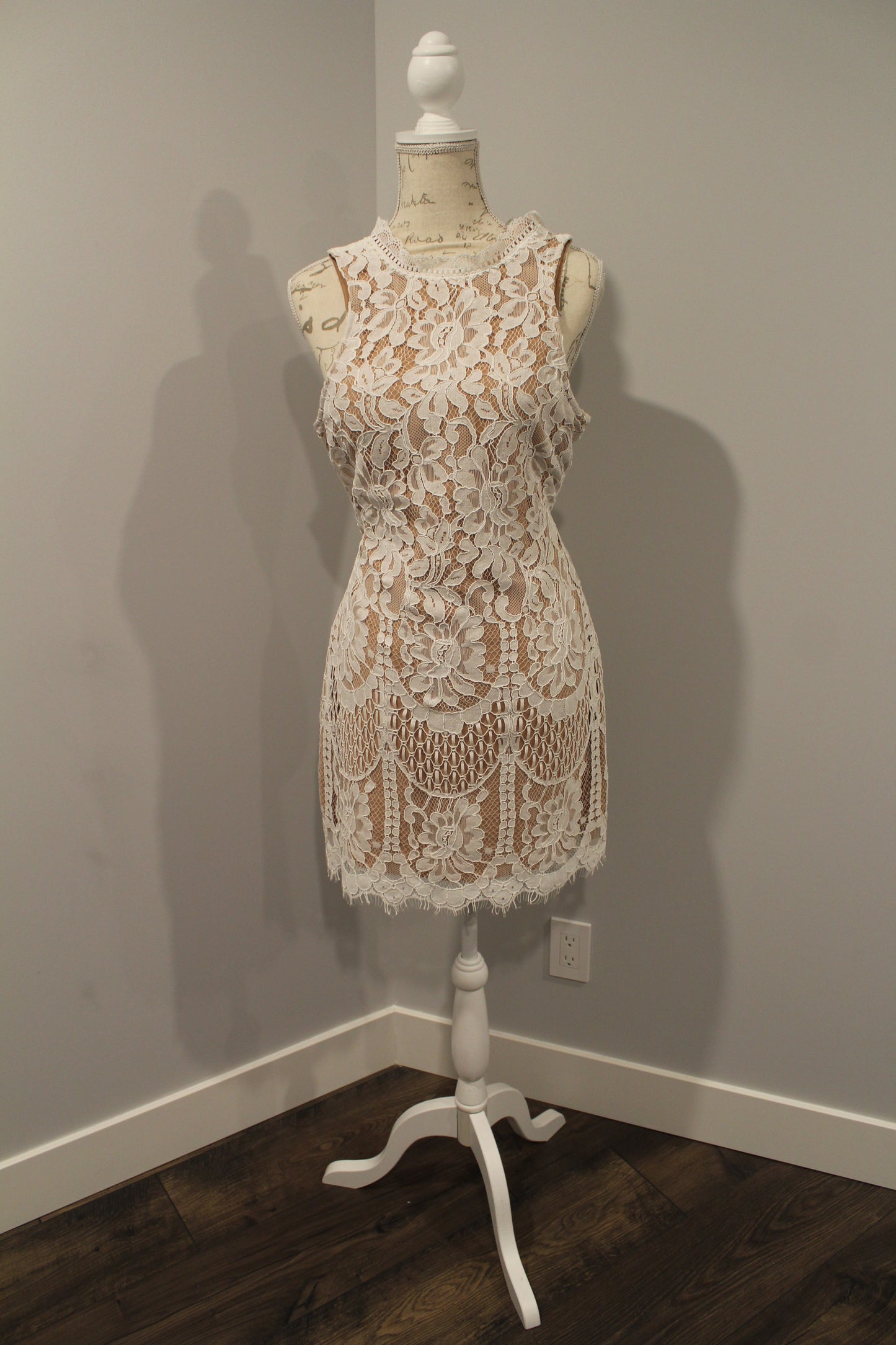 Entro white lace/nude overlay shift dress, size 4 (was $40)
