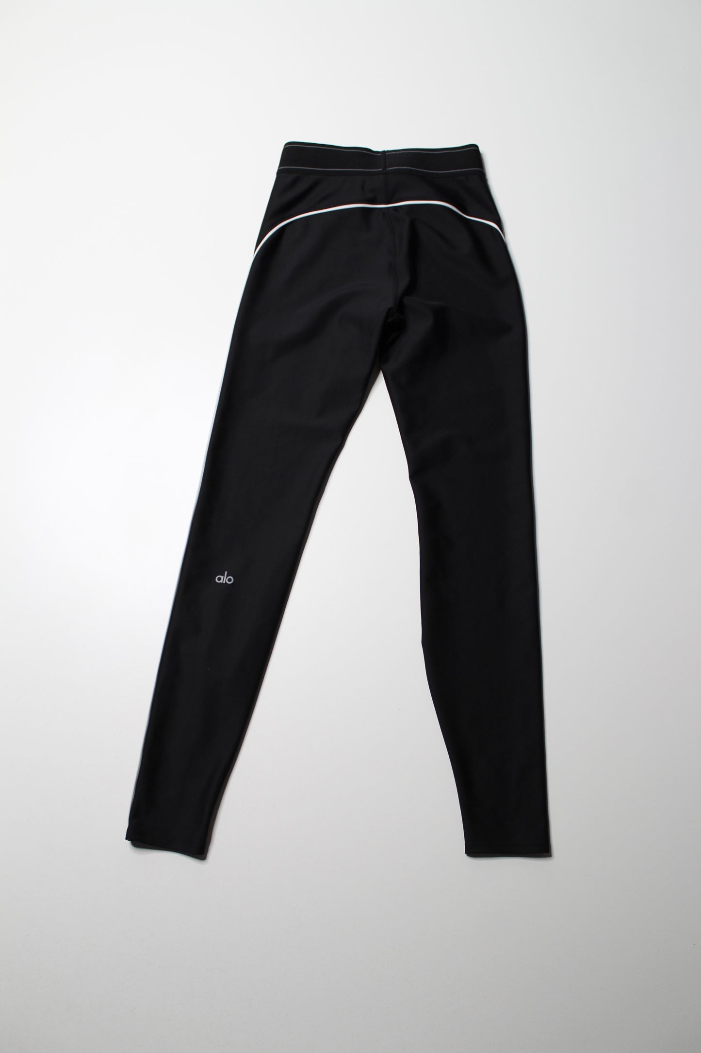 Alo yoga black ‘airlift high waist suit up’ leggings, no size. Fits like medium (was $60)