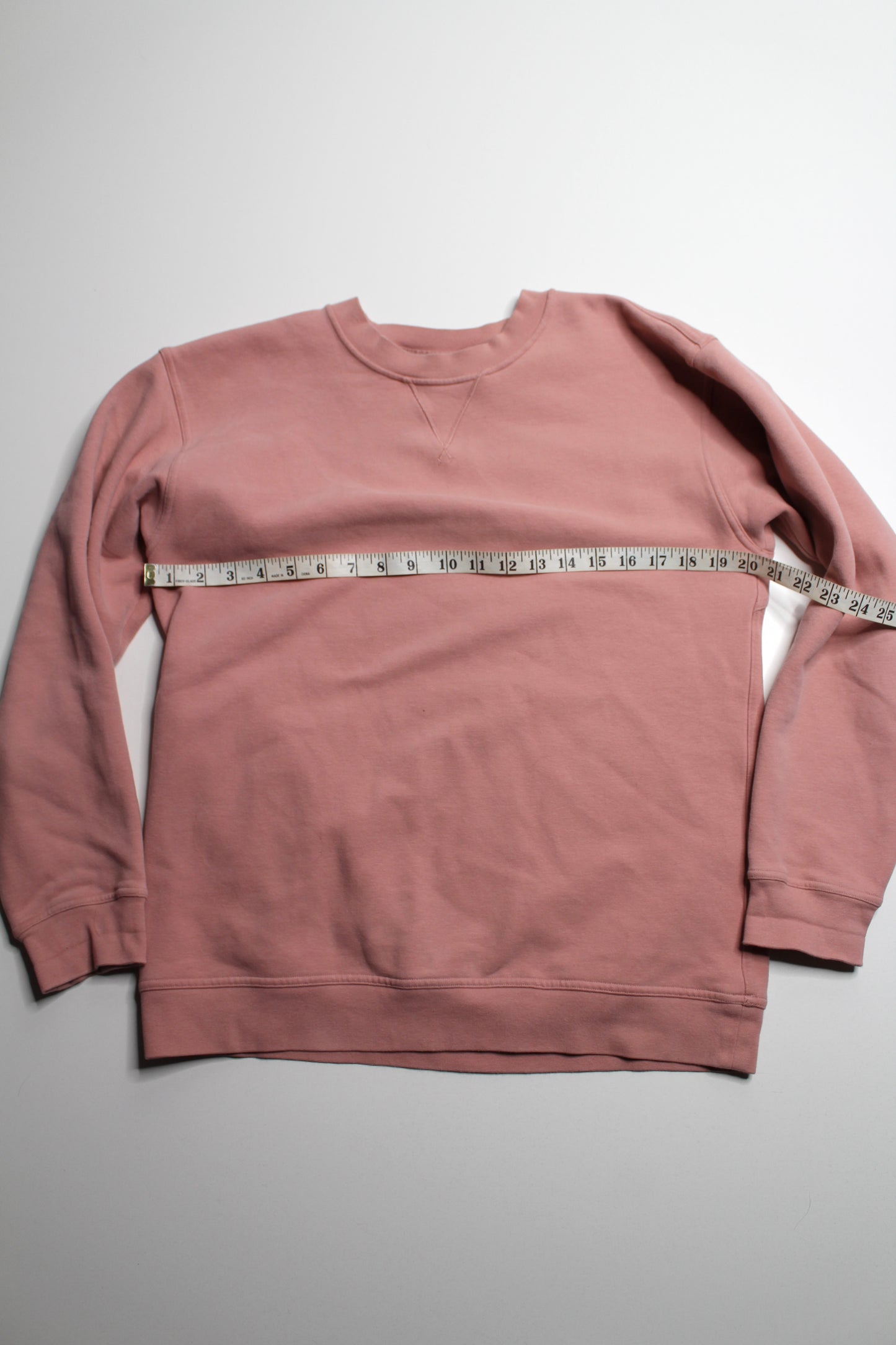 Lululemon ‘all yours crew’ sweater, no size. Fits like size 8