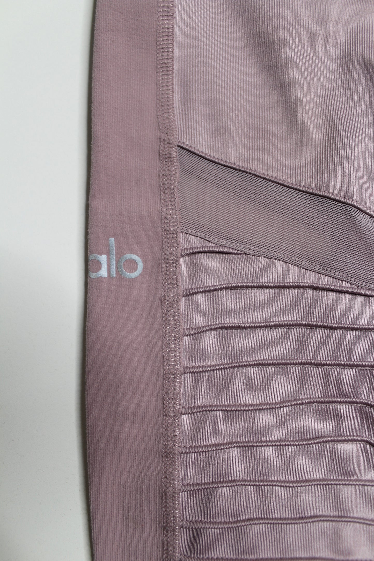 Alo Yoga smokey quartz high-waist moto leggings, size small