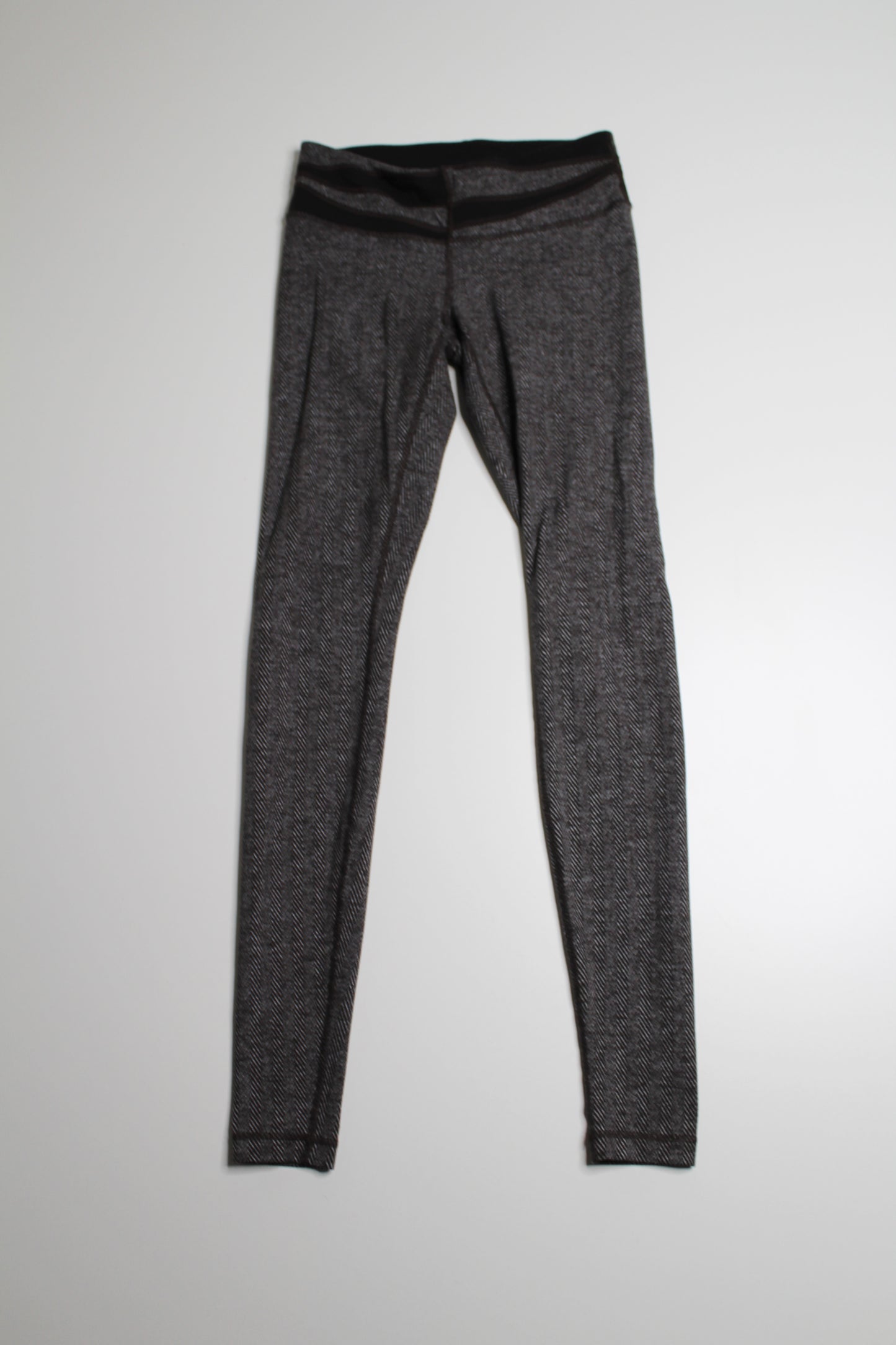 Lululemon herringbone wunder under leggings, size 4