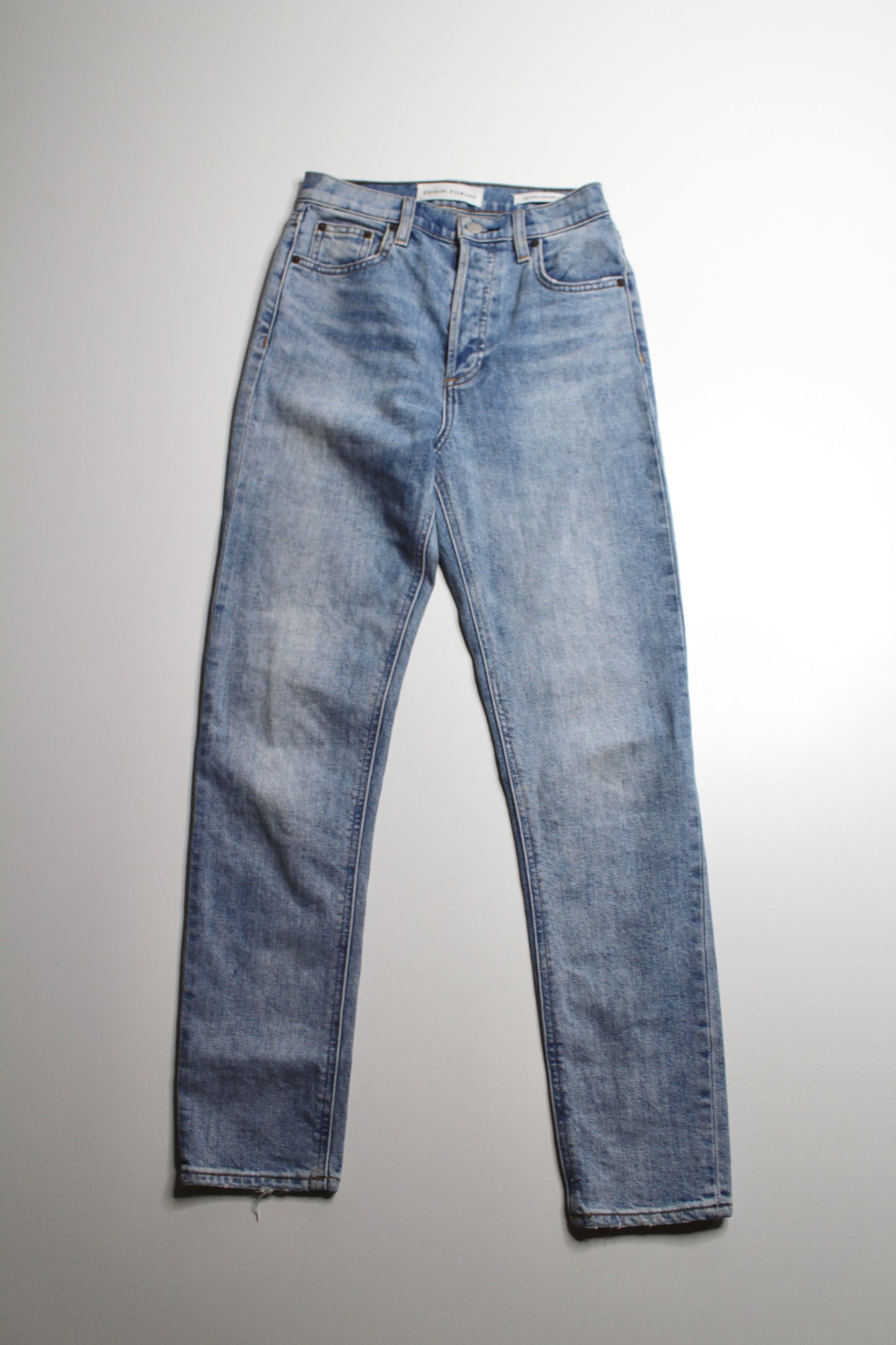 Aritzia Denim Forum Yoko jeans, size 25
