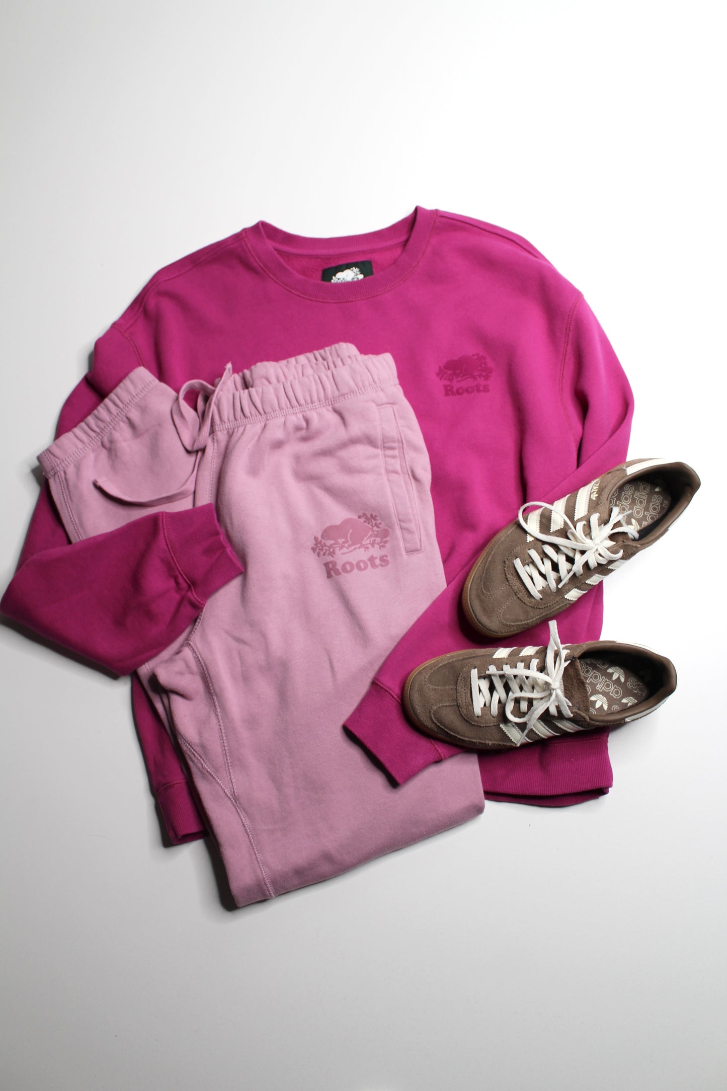 Roots dusty pink joggers, size small
