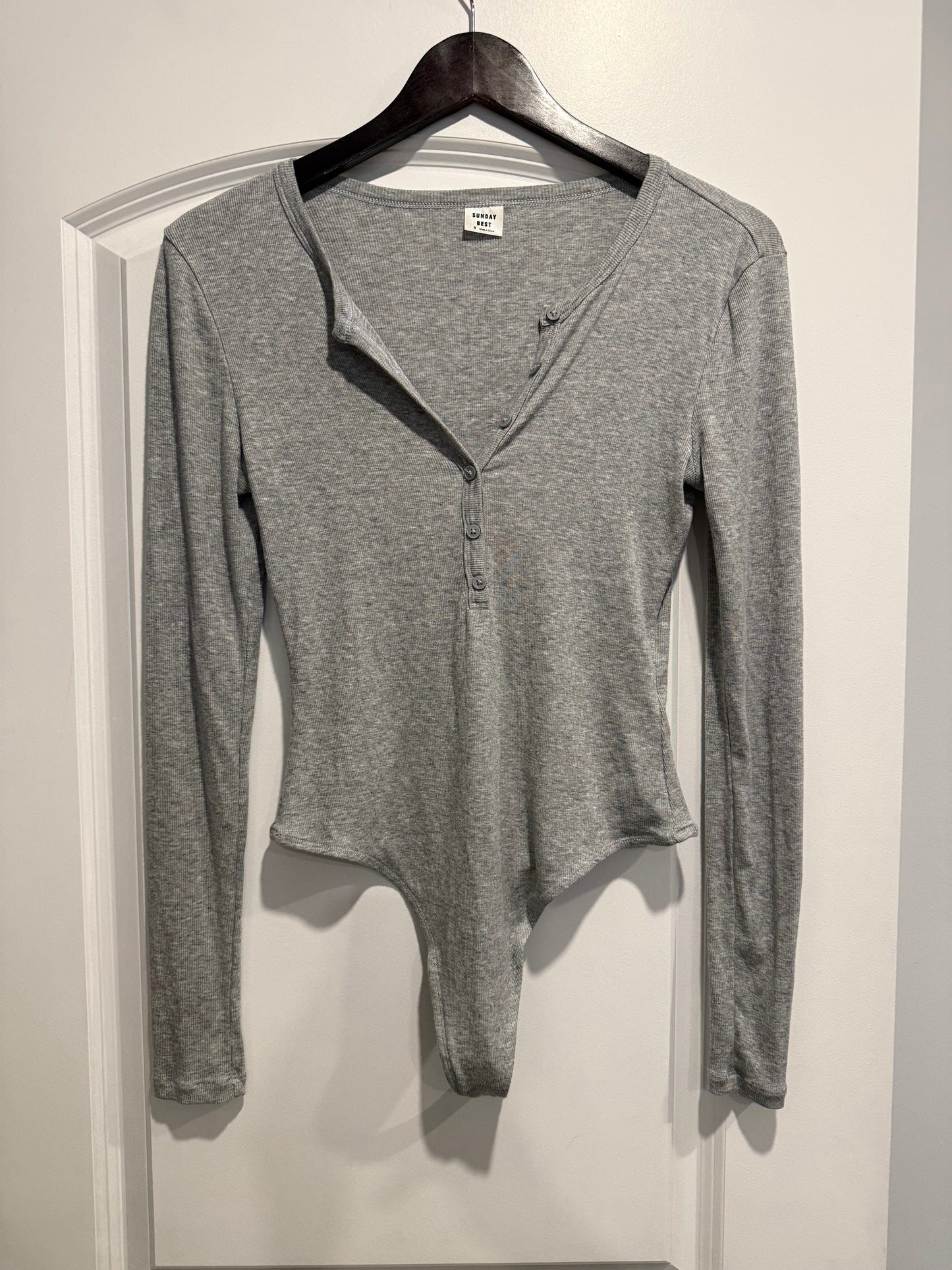 Aritzia grey ribbed Henley bodysuit, size small