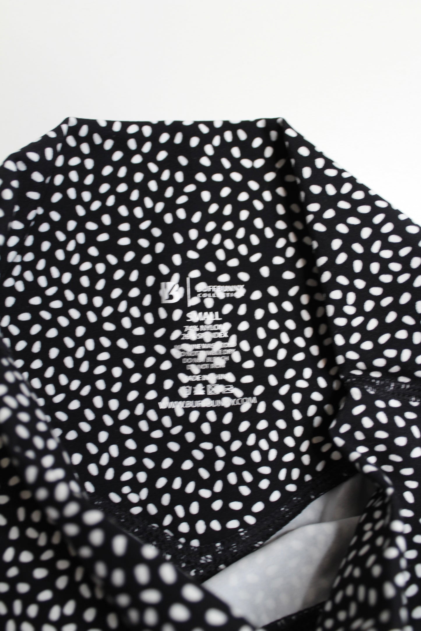 Buff Bunny black bossy print high rise legacy shorts, size small (6")