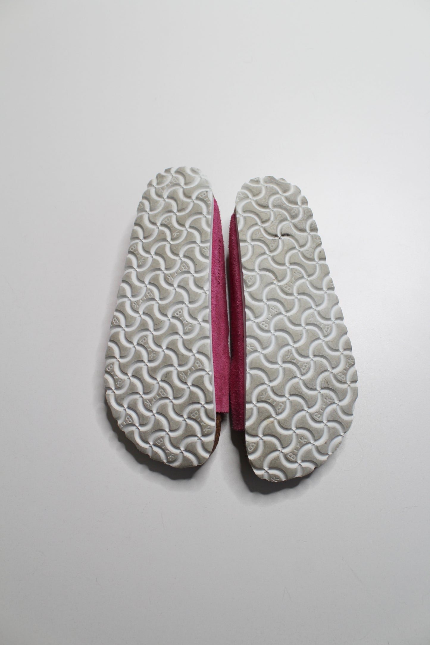 Birkenstock fuchsia tulip suede slide sandals, size 37 (size 6/6.5)