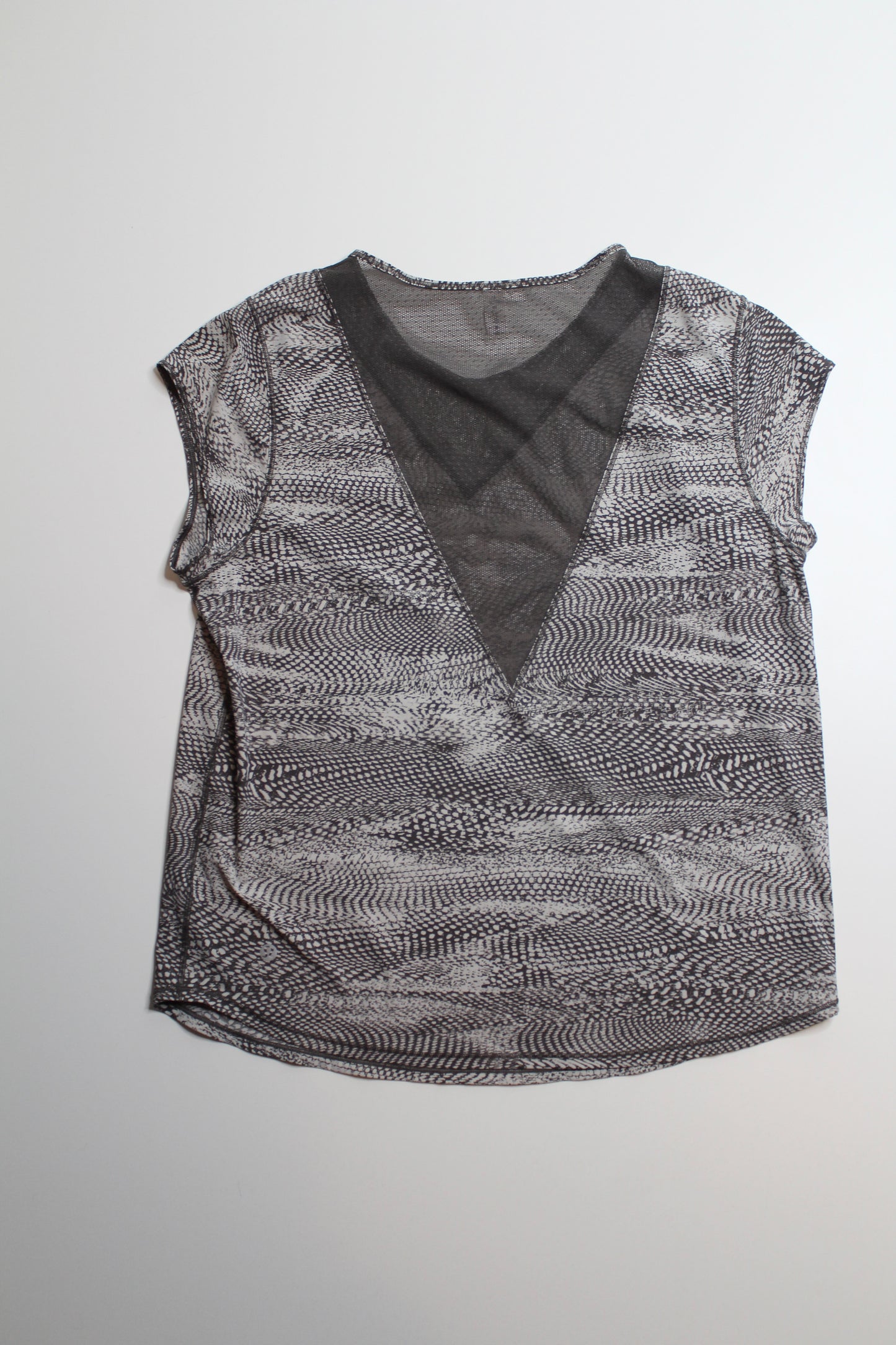Lululemon swerve vapor or the run short sleeve, size 8 (price reduced: was $30)