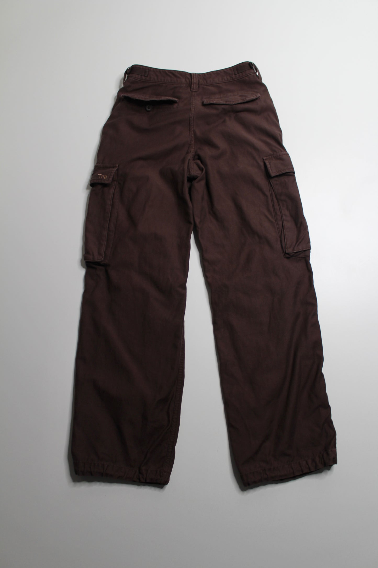 Aritzia TNA mocha brown wide leg drawstring bottom cargo pant, size 00 (size 23)