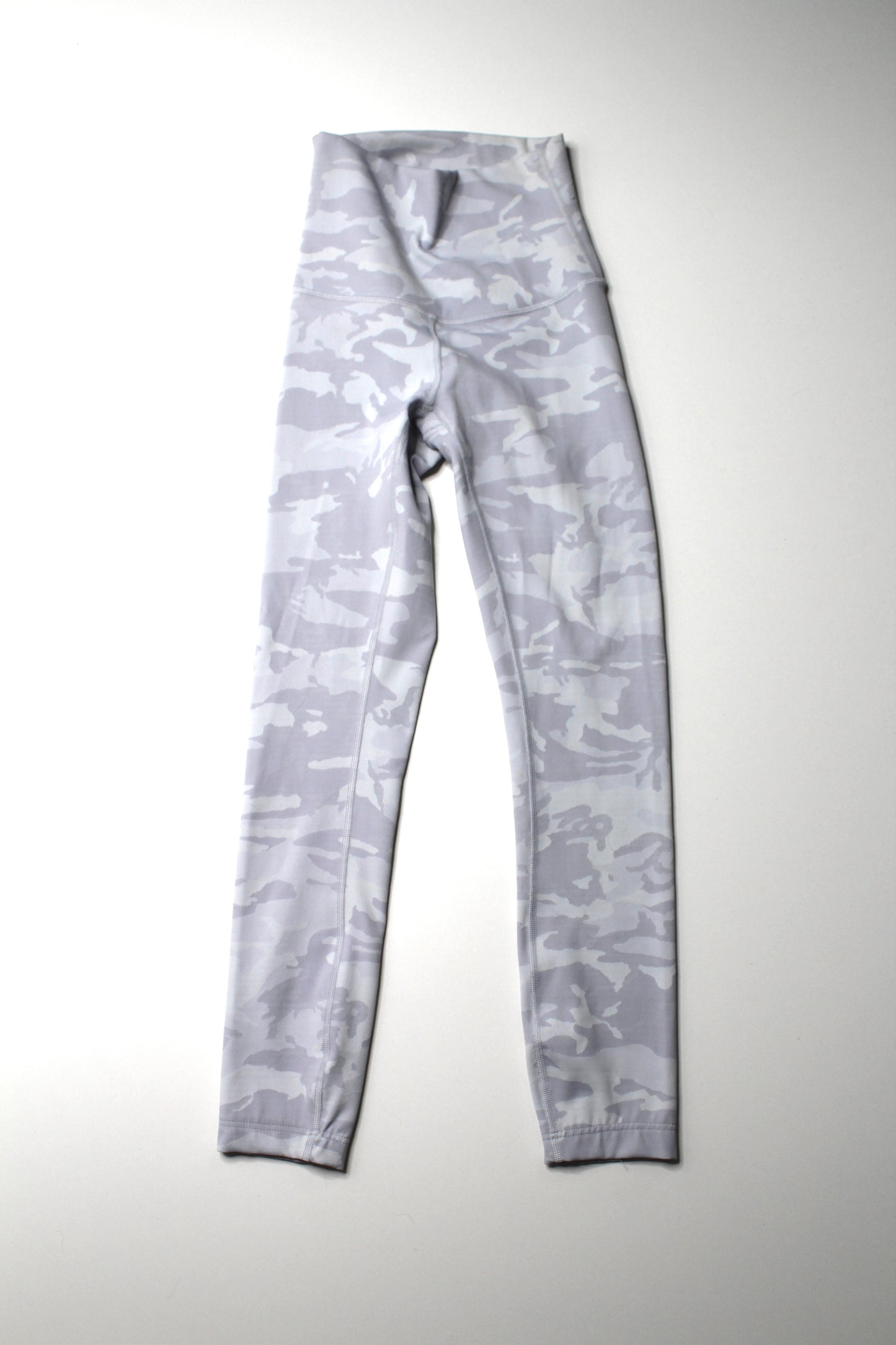 Lululemon incognito camo jacquard alpine wunder under super high rise tight size 2 (28") (was $58) (additional 50% off)