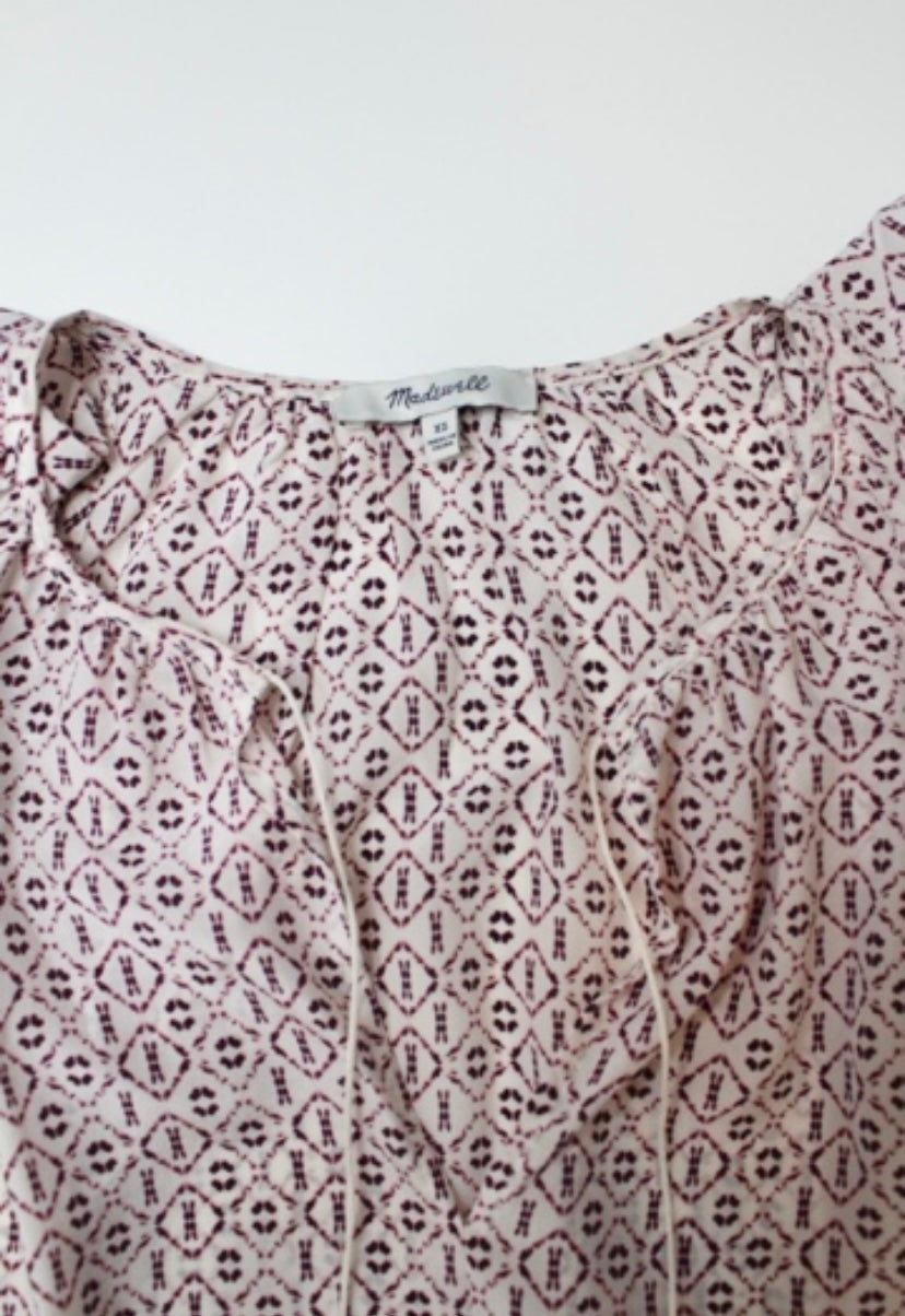 Madewell silk lily ruffle short sleeve blouse, size xs (loose fit) (additional 50% off)