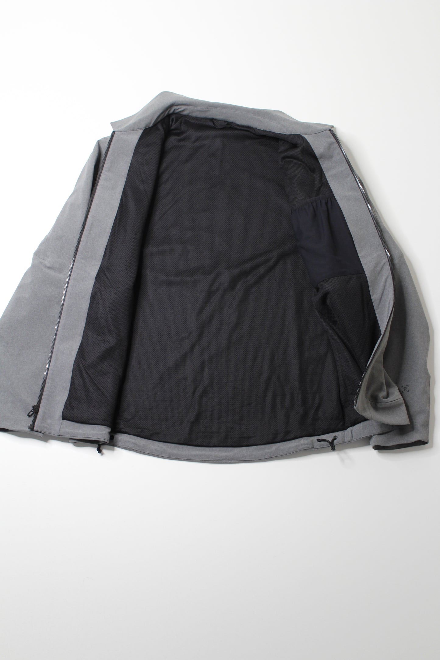 Mens lulu grey ‘interurban warmth’ jacket, size medium (sale: was $98)