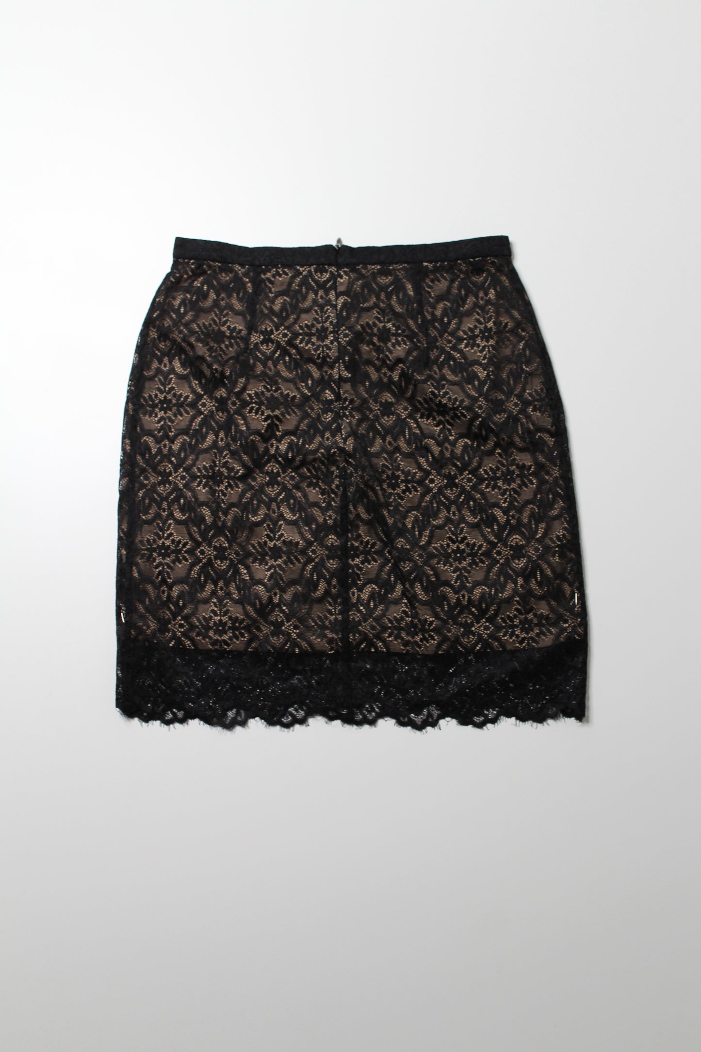 Aritizia wilfred nude/black ‘lis’ lace mini skirt, size 4 (fits like xs/small)