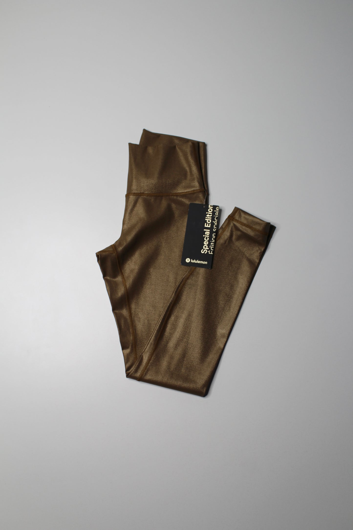 Lululemon matte copper foil ‘wunder under’ leggings, size 6 (28”) *new with tags (sale: 10% off)