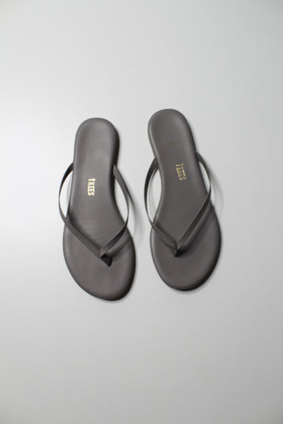 Tkees grey ‘Lily’ flip flops, size 37/7 (fit like 36)