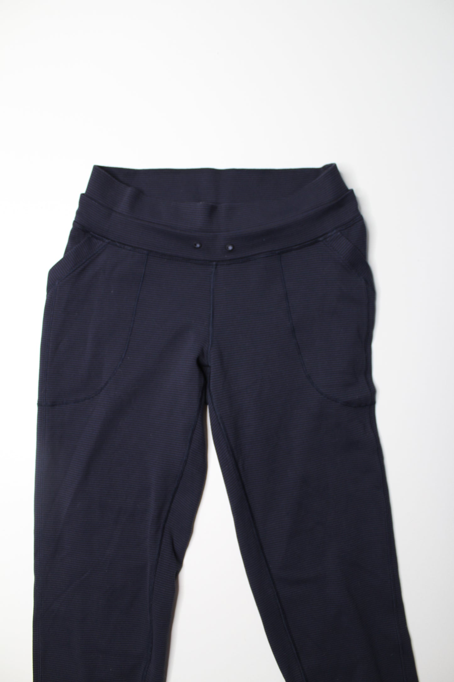 Lululemon navy stripe rulu jogger, size 6
