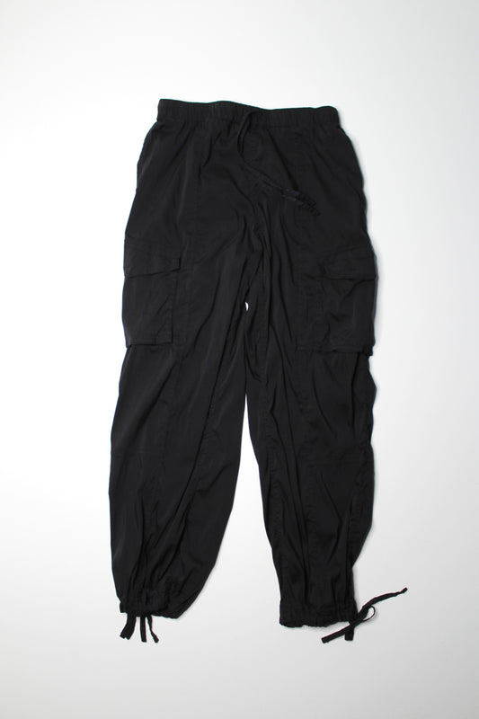 Lululemon black cargo wide leg pant, size medium (oversized fit) (fits like 8) (sale: was $58)