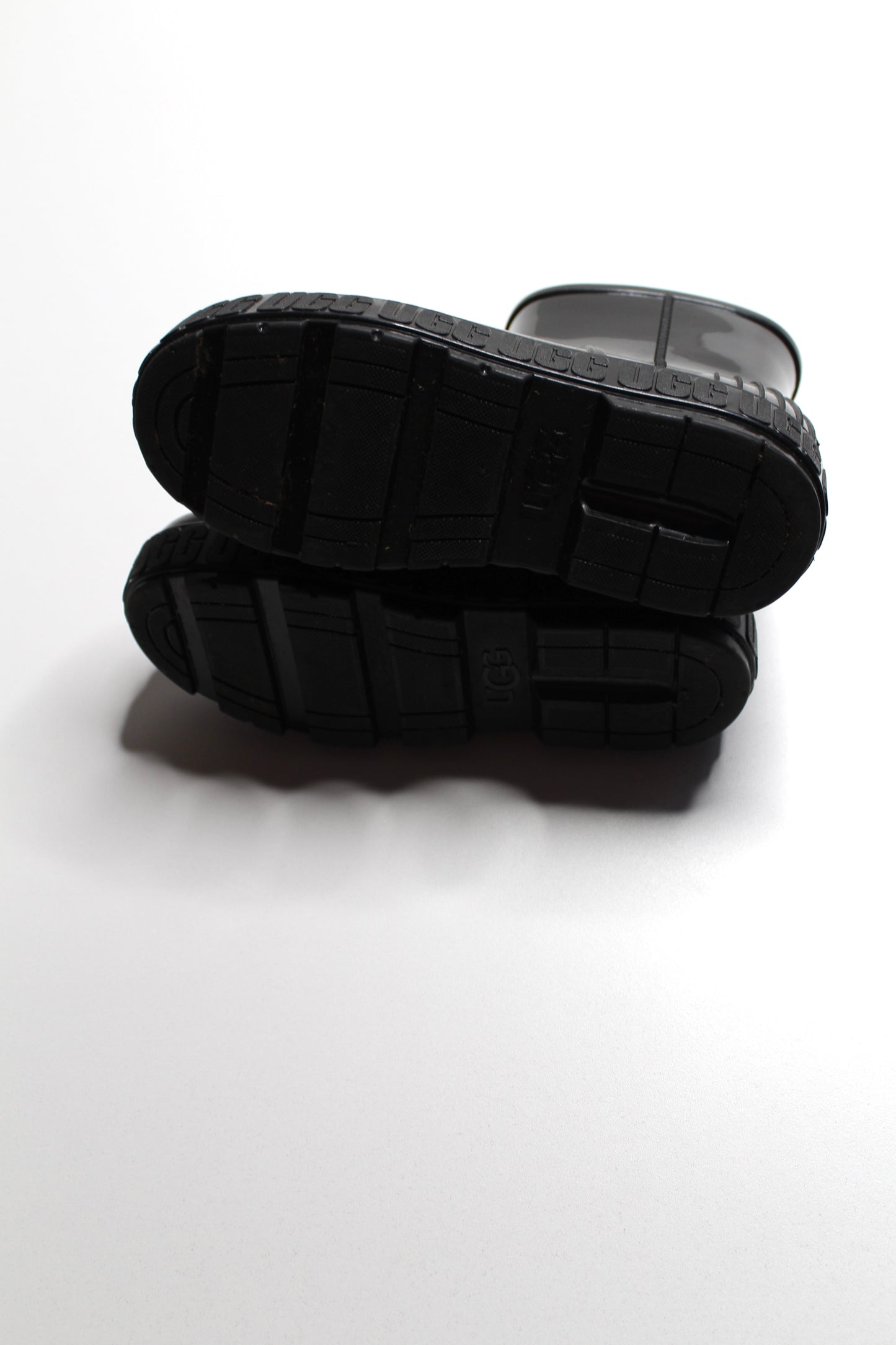 UGG black ‘drizlita’ rain boot, size 6