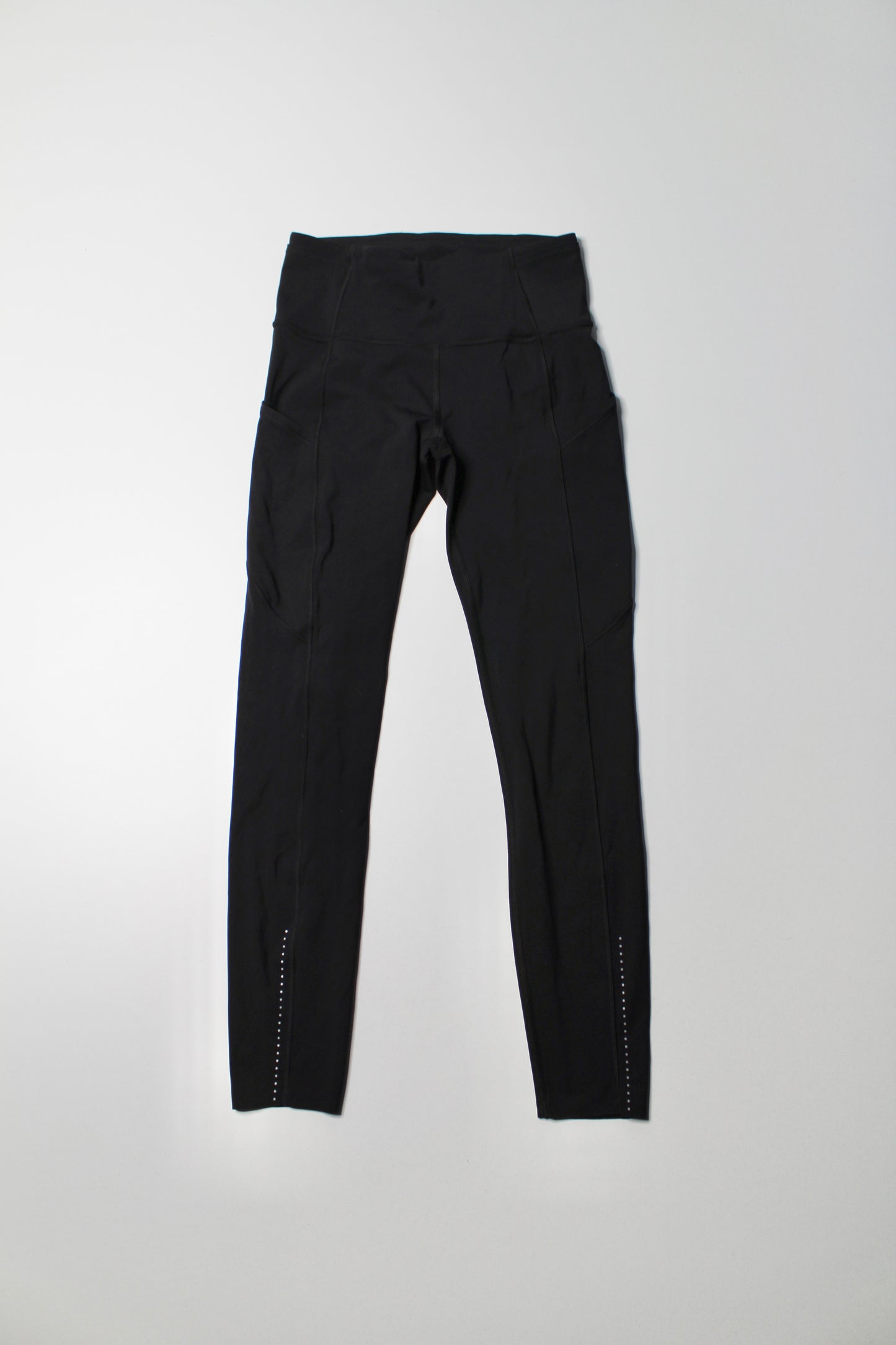 Lululemon black ‘fast and free’ tight, size 4 (25) * reflective (sale: was $58)