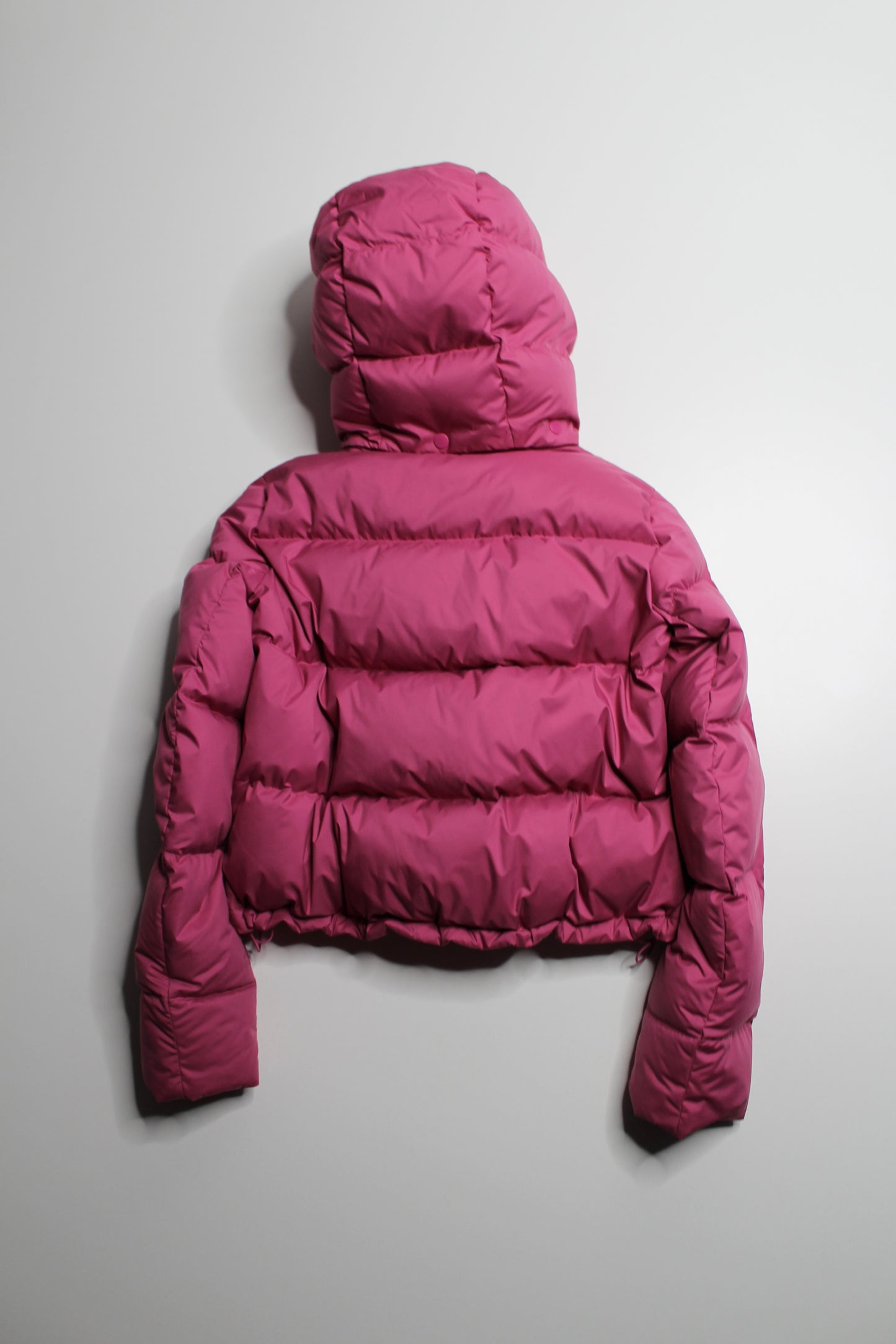 Lululemon pink lychee ‘wunder puff’ cropped jacket, size 2