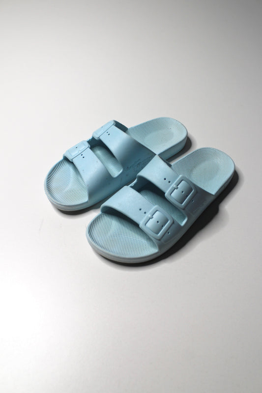 Freedom Moses pastel blue sandal, size 37/38 (Fits like 7) *new (sale: was $30)