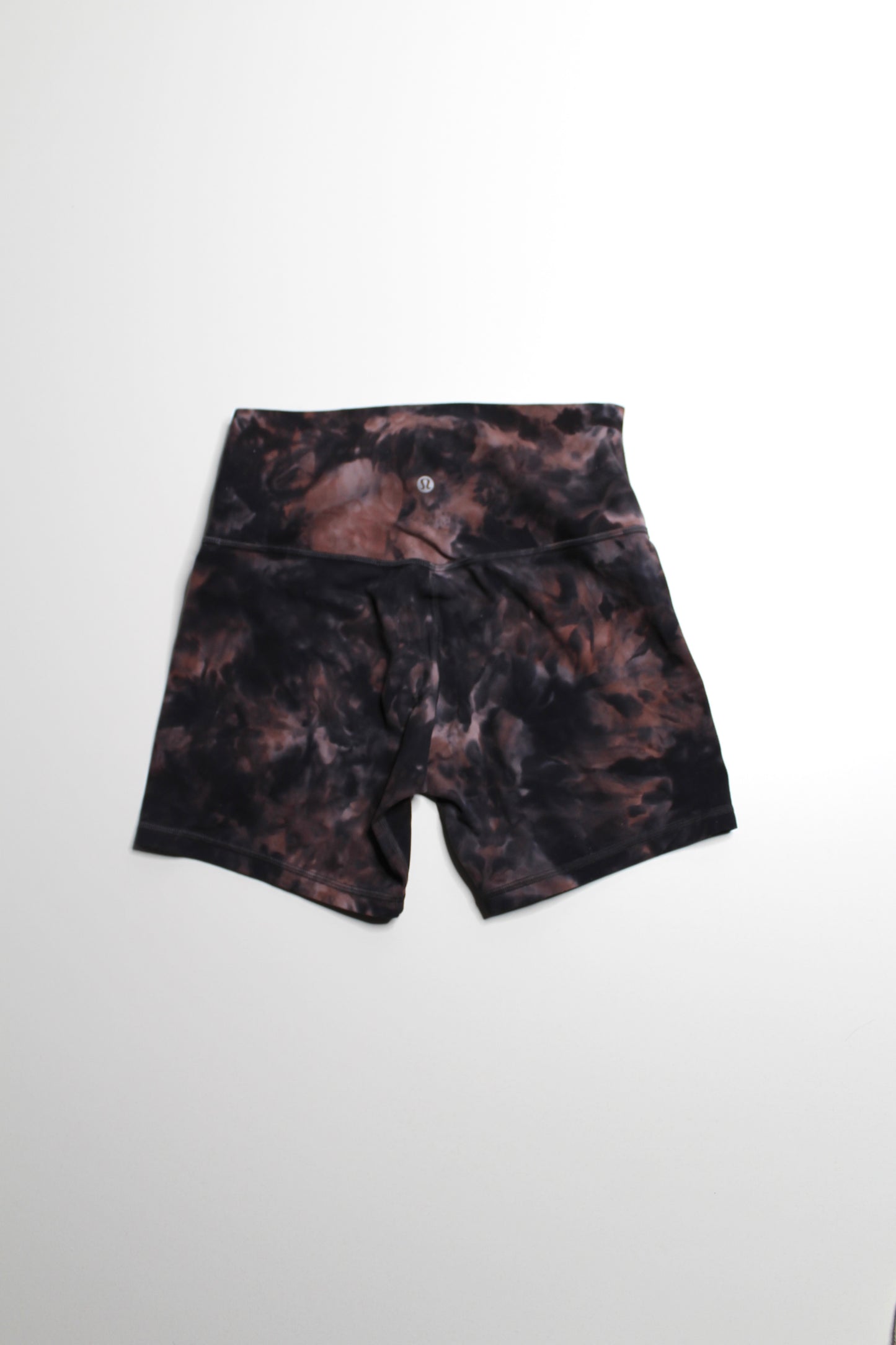 Lululemon diamond dye 'align' shorts, size 8 (6")