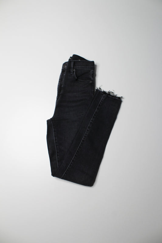 Aritzia Denim Forum dark wash ‘Yoko high rise slim’ jeans, size 26