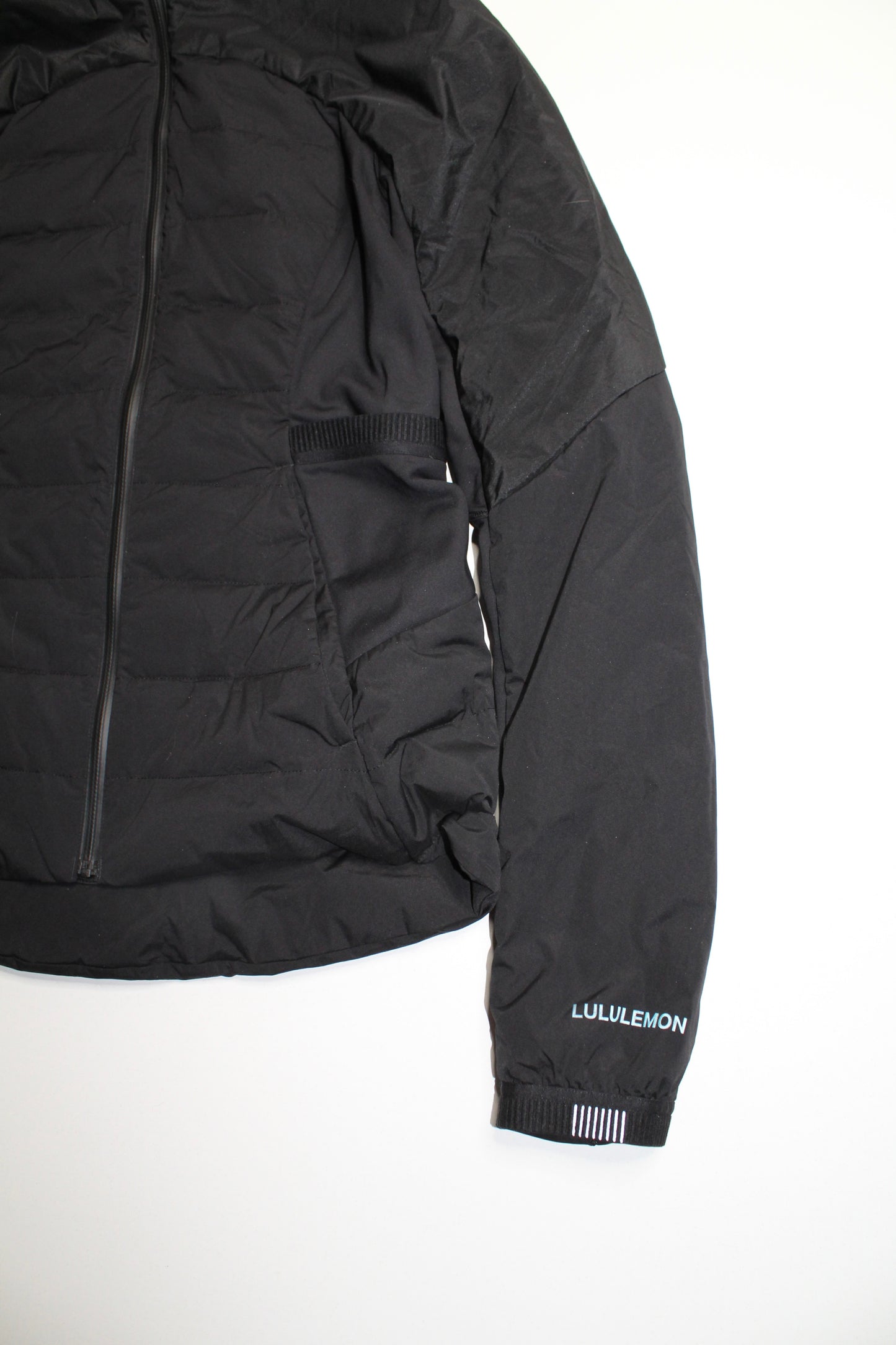 Lululemon black ‘down for it all’ jacket, size 6 *removable hood