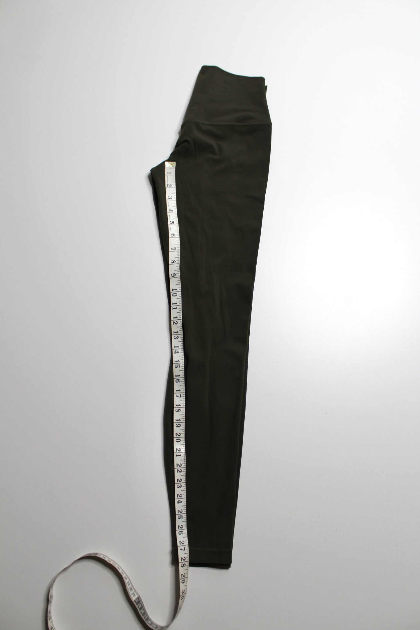 Lululemon dark olive ‘align’ leggings, size 6 (28”)