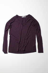 Aritzia Babaton dark plum long sleeve, size xs (loose fit)