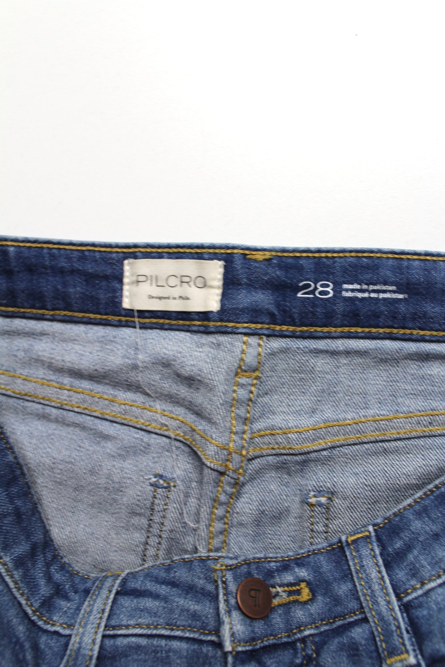 Anthropologie Pilcro barrel jeans, size 28