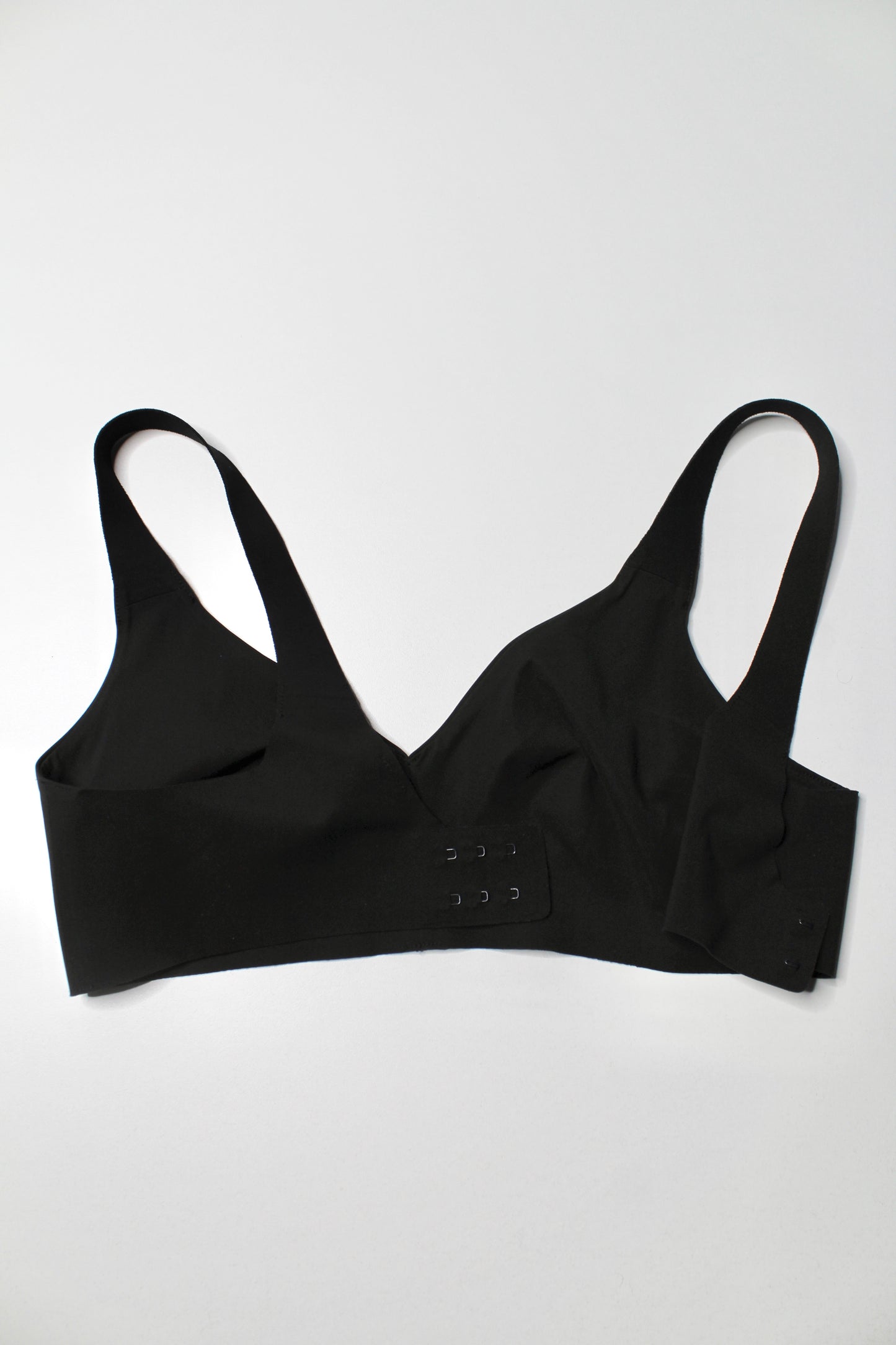 Lululemon black ‘like nothing’ bra, size 34B
