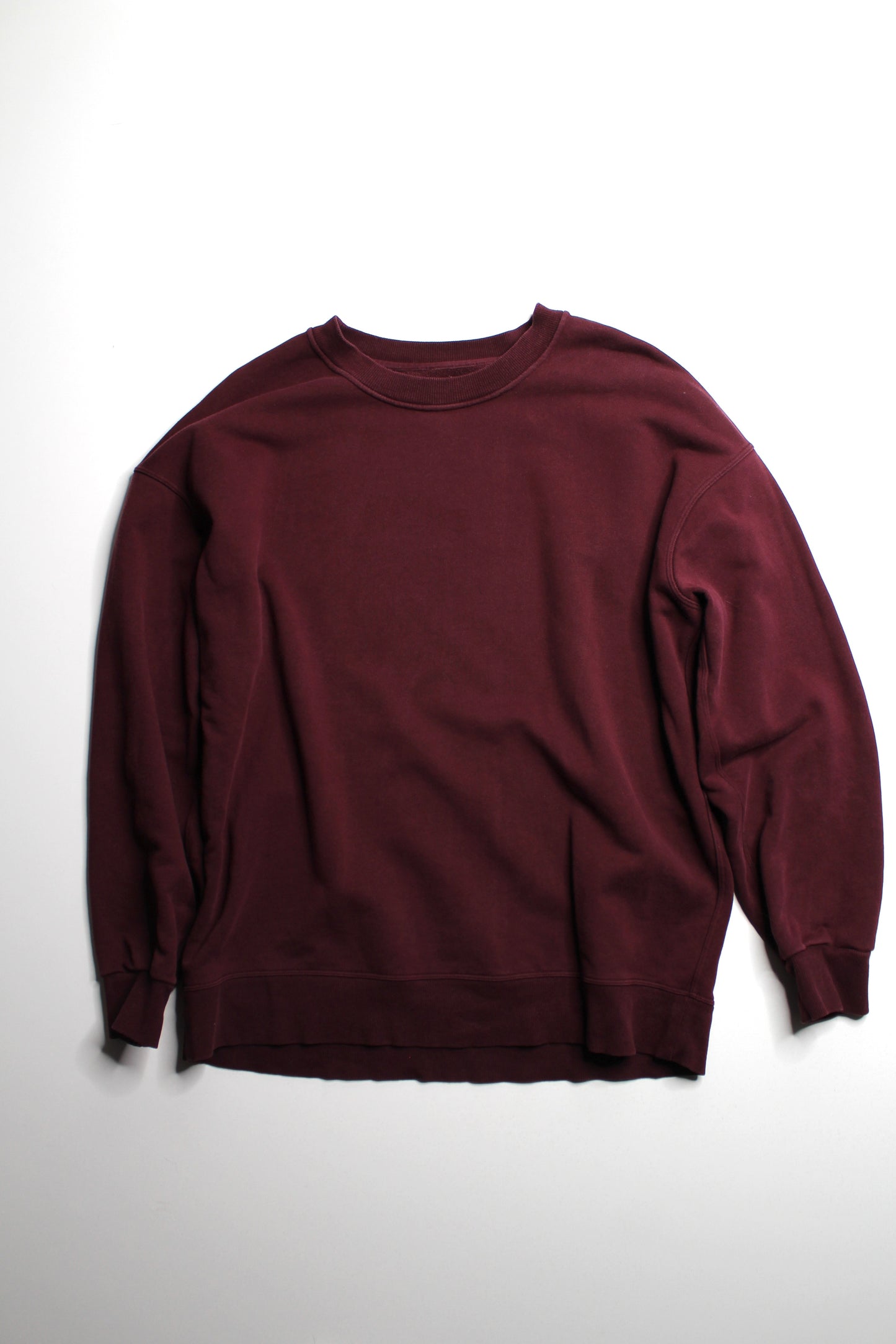 Lululemon maroon ‘perfectly oversized’ crew neck sweater, no size. fits like size 6 (oversized)