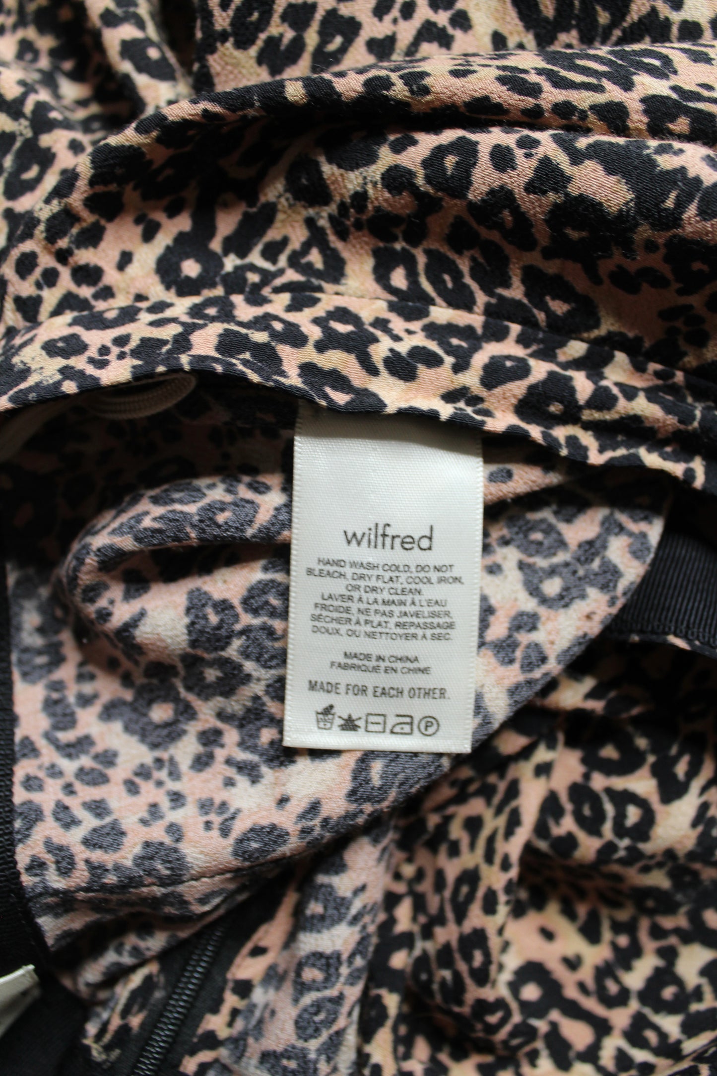 Aritzia Wilfred leopard print midi skirt, size 4
