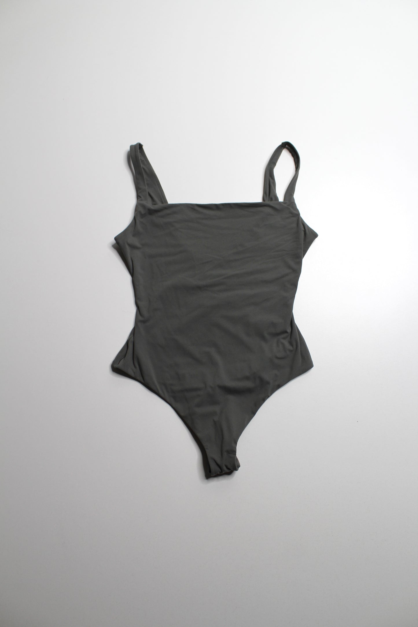 Skims sage 'fits everybody' bodysuit, size small