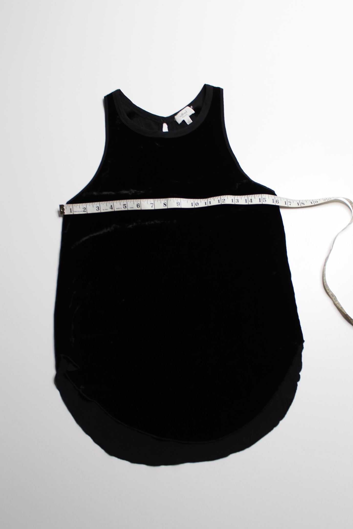 Aritzia Wilfred black velvet tank, size xs (relaxed fit)