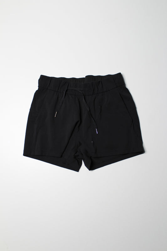 Lululemon black ‘on the fly’ shorts, size 6 *luxtreme