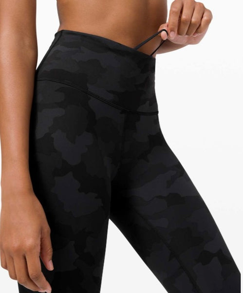 Lululemon 365 heritage camo deep coal multi ‘wunder train’ high rise tight, size 6 (25") (price reduced: was $58)