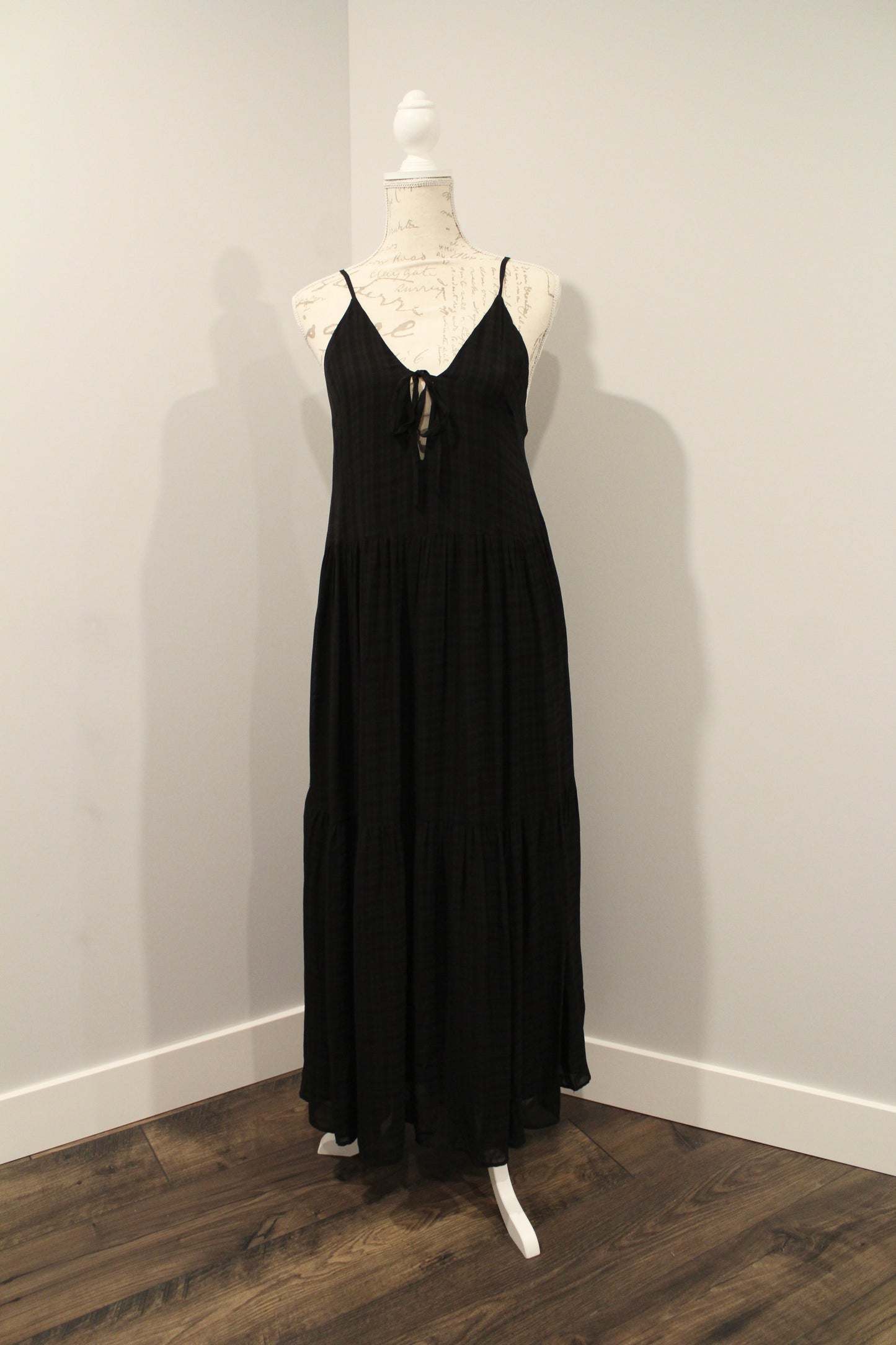 Aritzia Wilfred black pattern maxi dress, size small (additional 20% off)