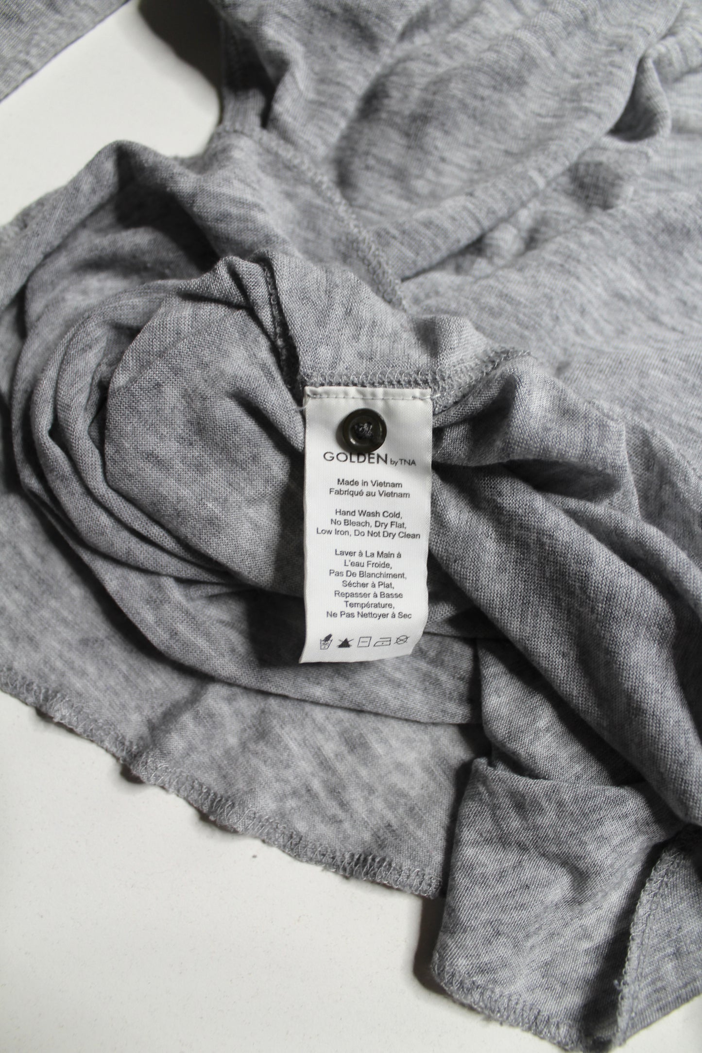Aritzia TNA light grey  henley long sleeve, size medium