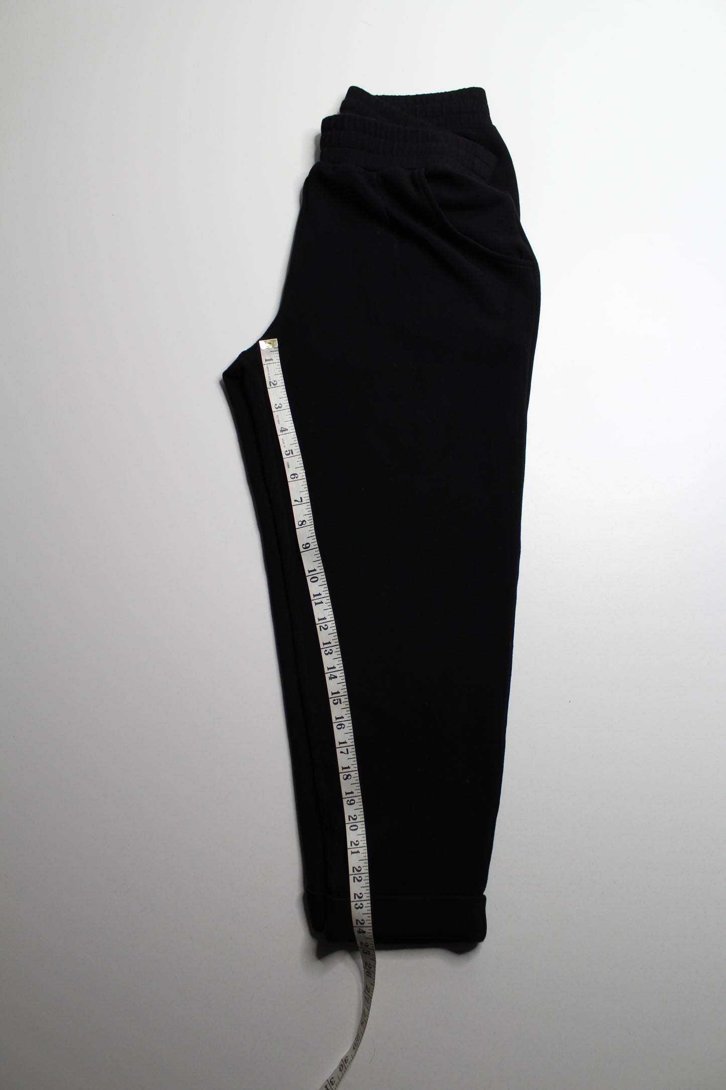 Varley black 'rolled cuff' double soft jogger, size medium *matching sweater available