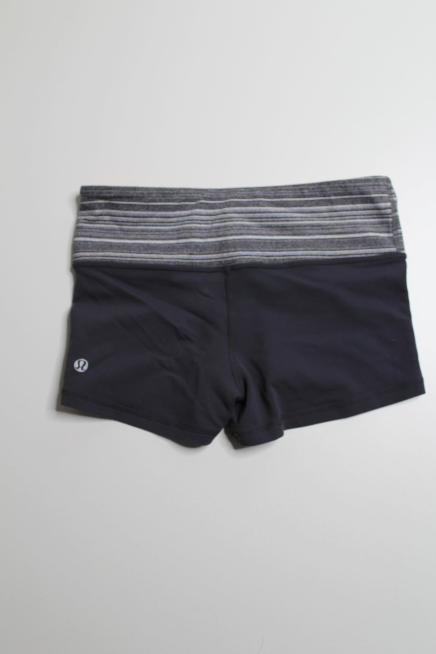 Lululemon reversible grey boogie shorts, size 4