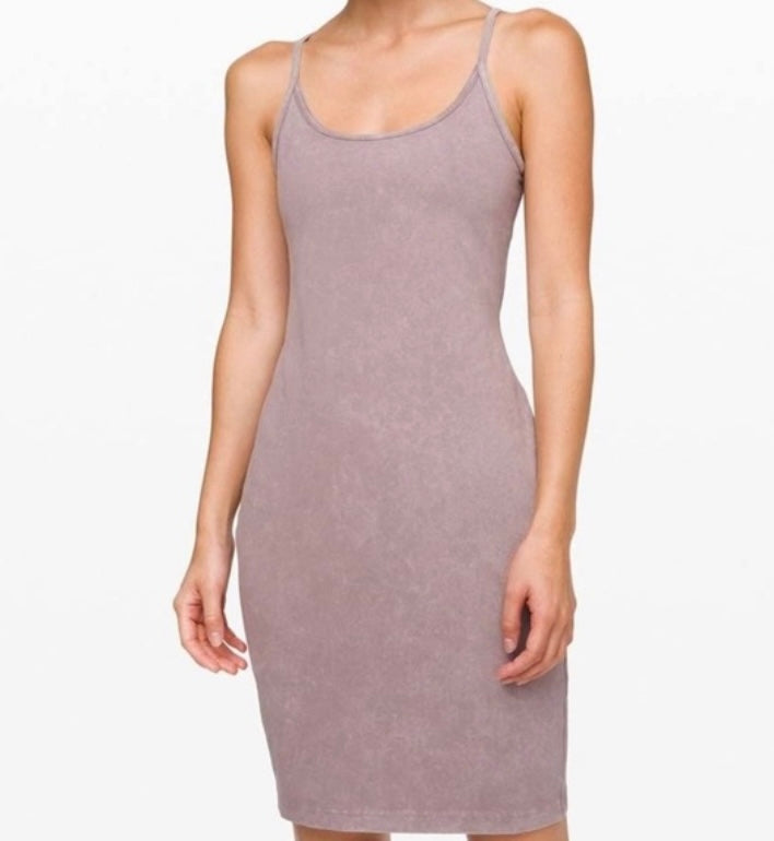 Lululemon washed half moon ‘inner glow’ dress, size 4 *new